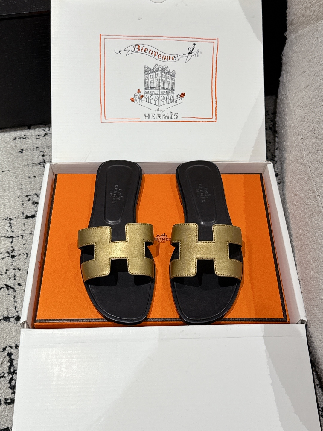 HERMES 01799 HERMES 01799