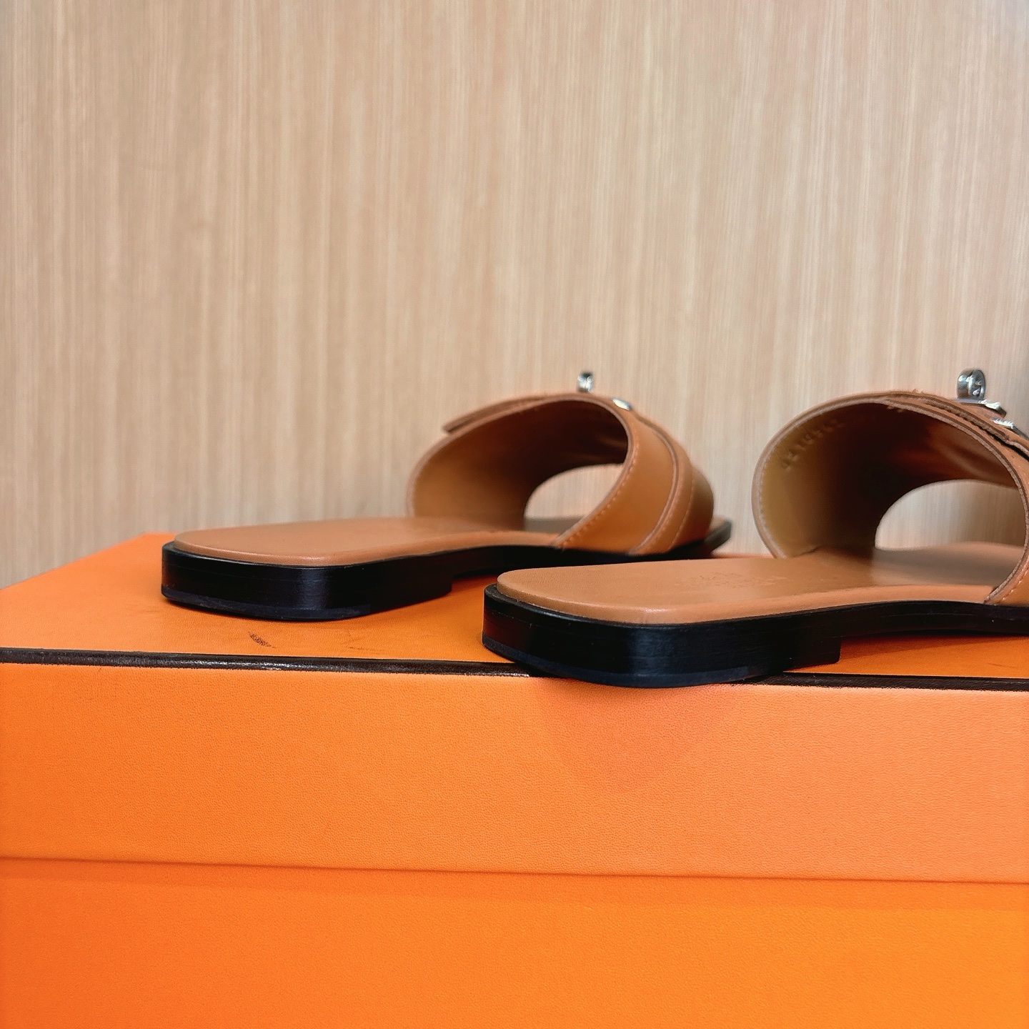 HERMES 01819 HERMES 01819