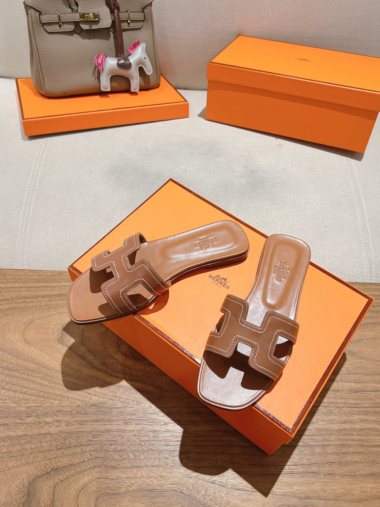 HERMES 01819 HERMES 01819