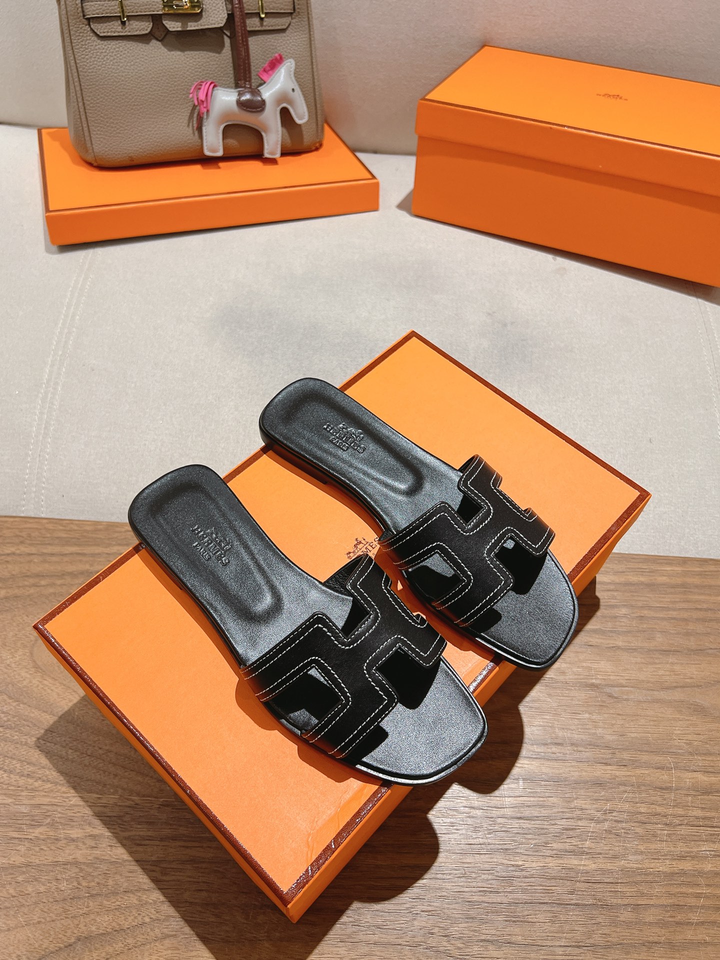 HERMES 01829 HERMES 01829