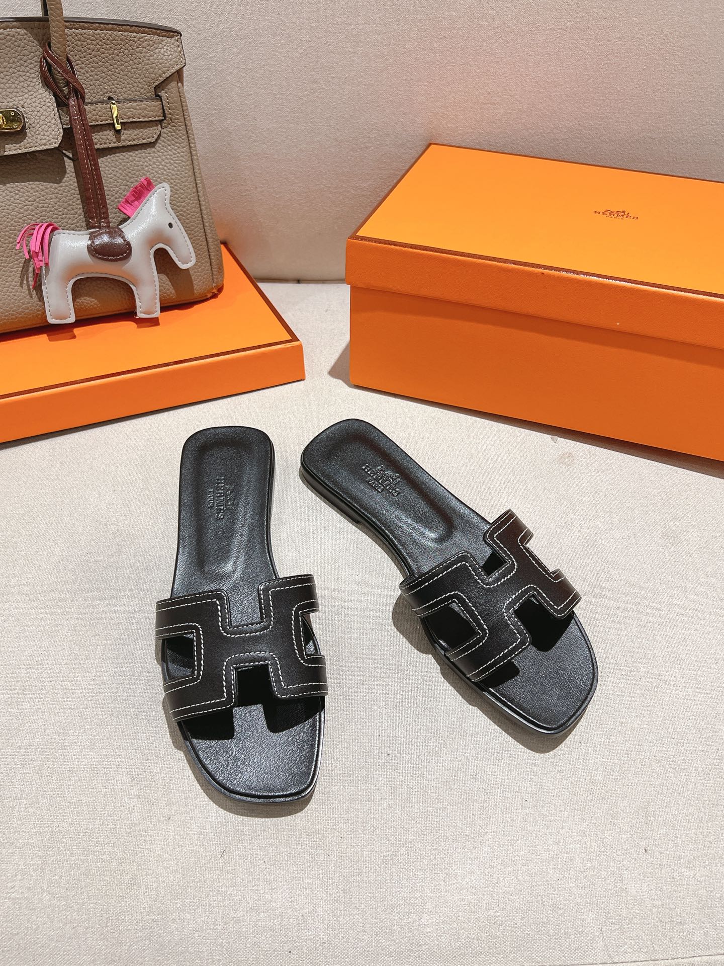 HERMES 01829 HERMES 01829