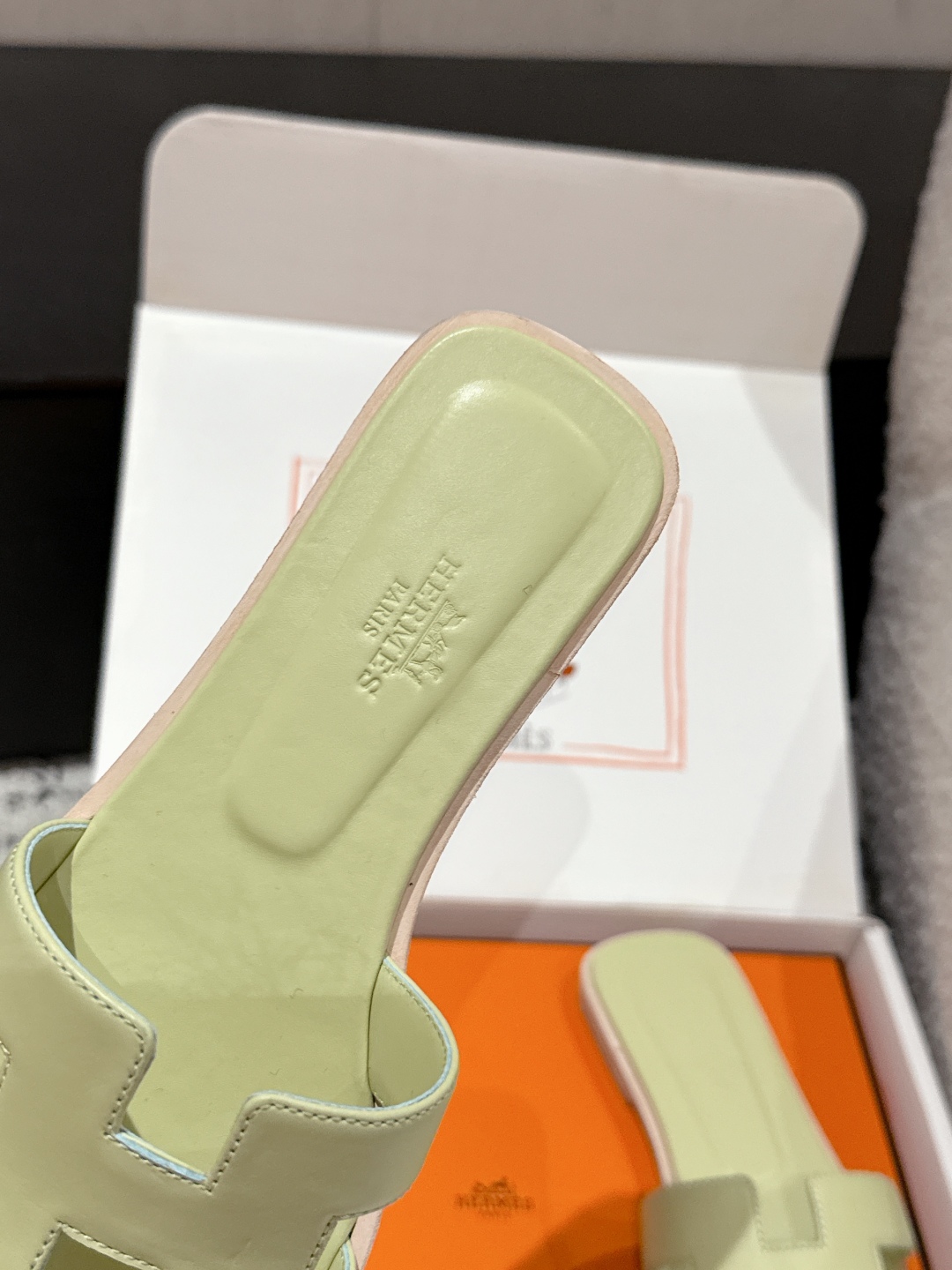 HERMES 01829 HERMES 01829