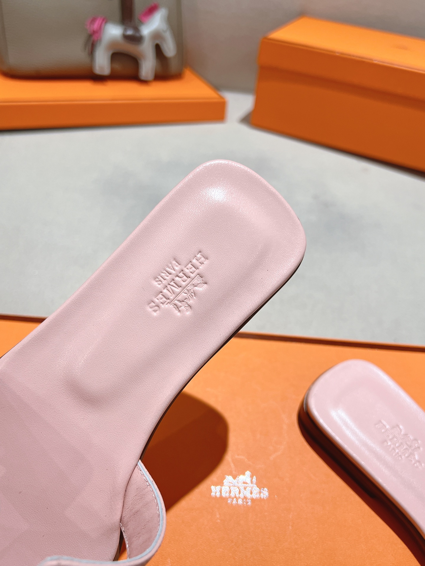 HERMES  01839