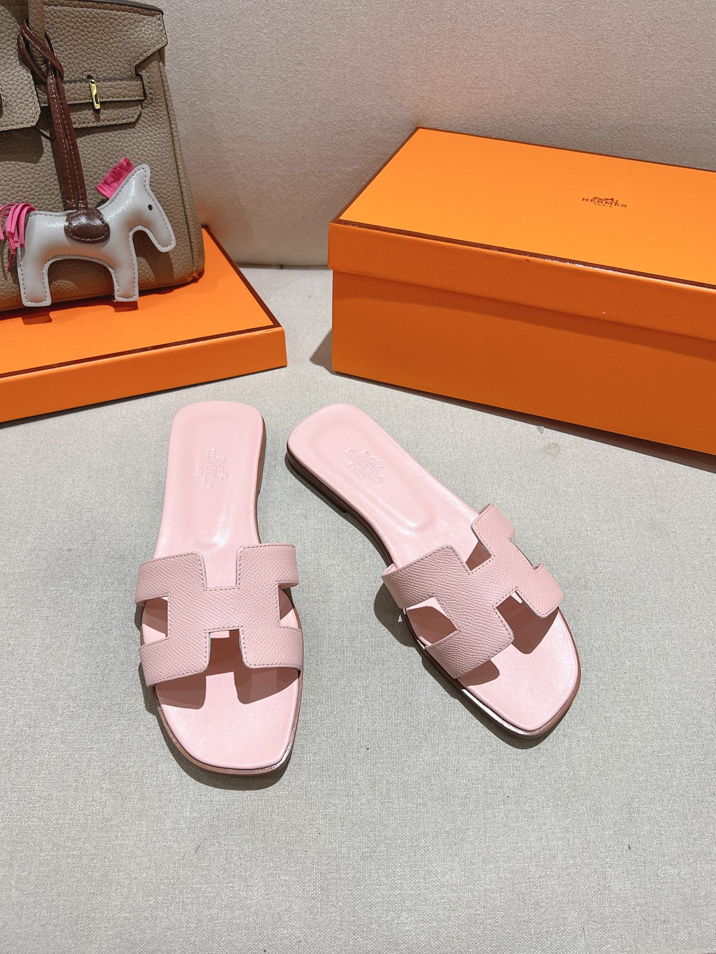 HERMES  01839