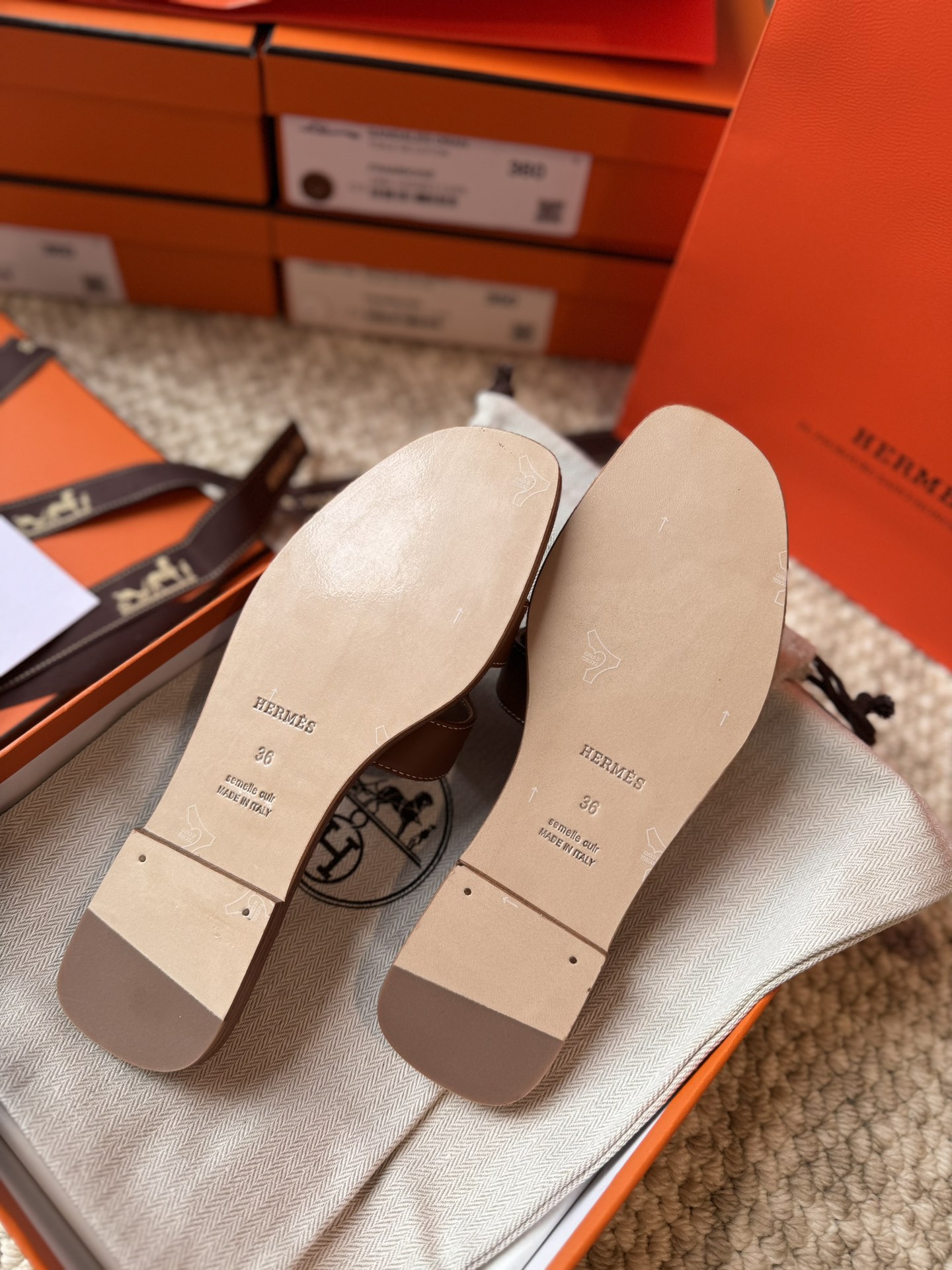 HERMES 01849 HERMES 01849