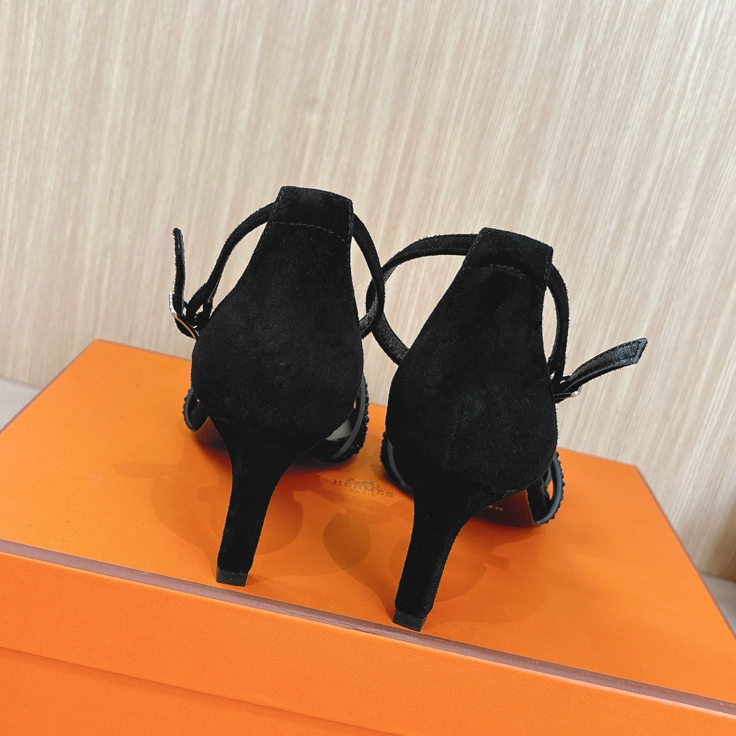 HERMES 01859 HERMES 01859