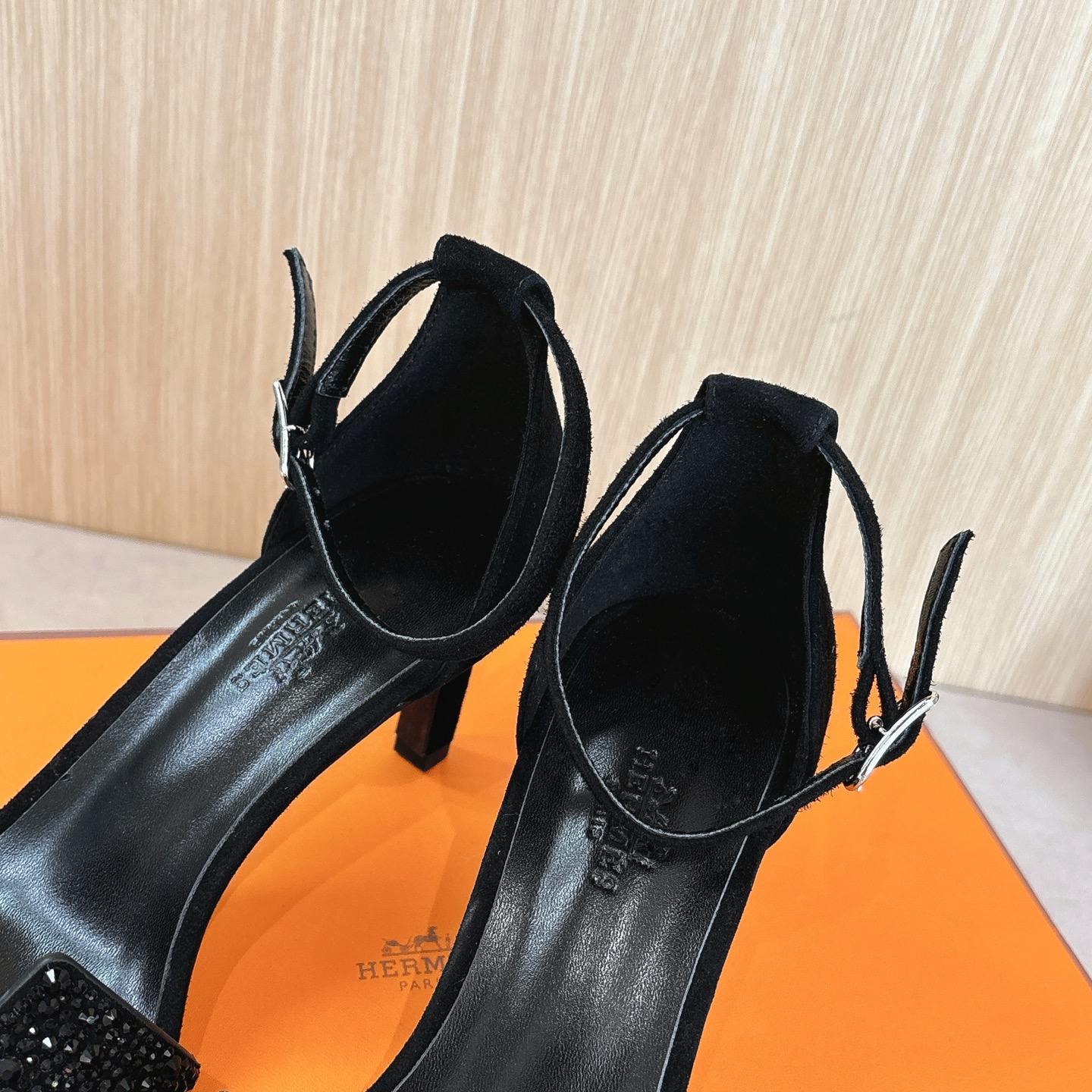 HERMES 01859 HERMES 01859