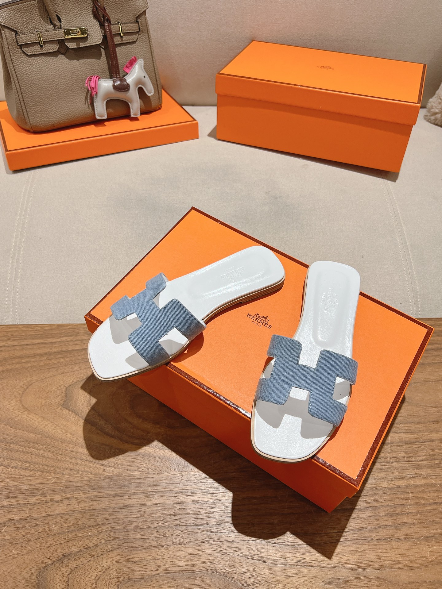 HERMES 01859 HERMES 01859