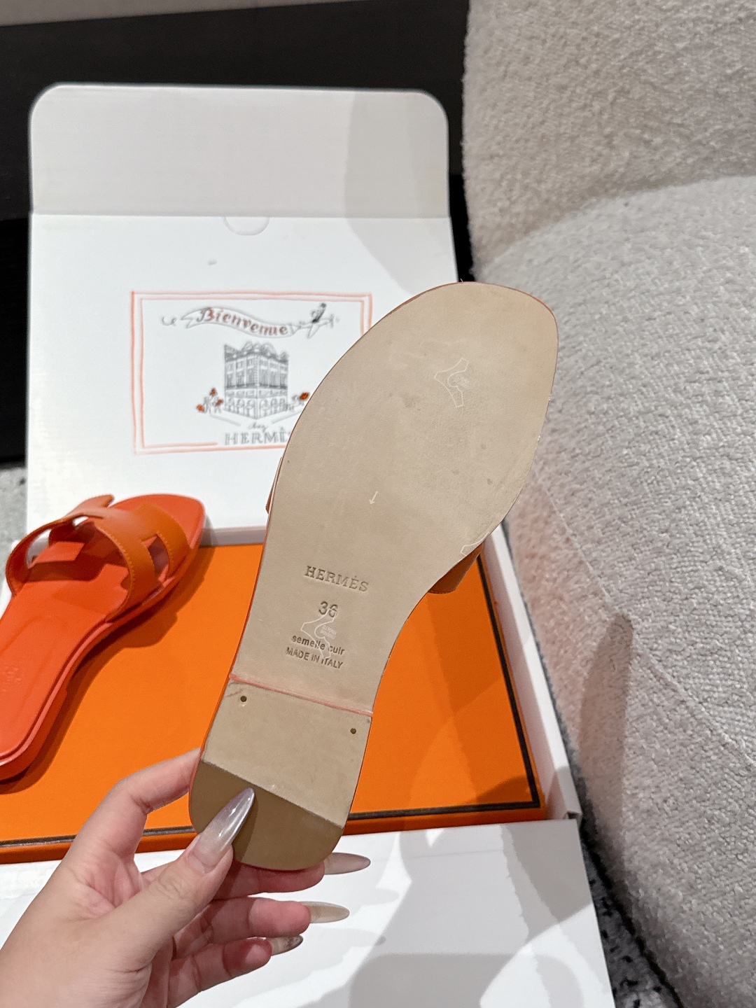 HERMES 01859 HERMES 01859