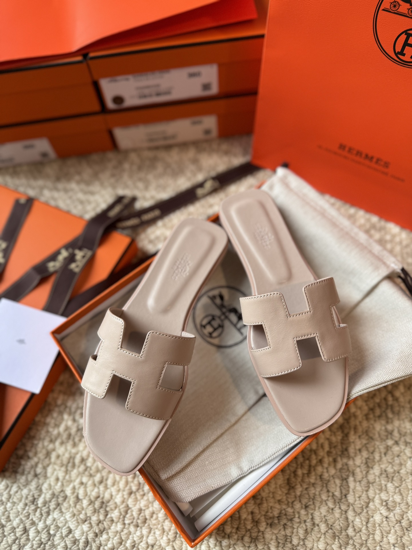 HERMES 01859 HERMES 01859
