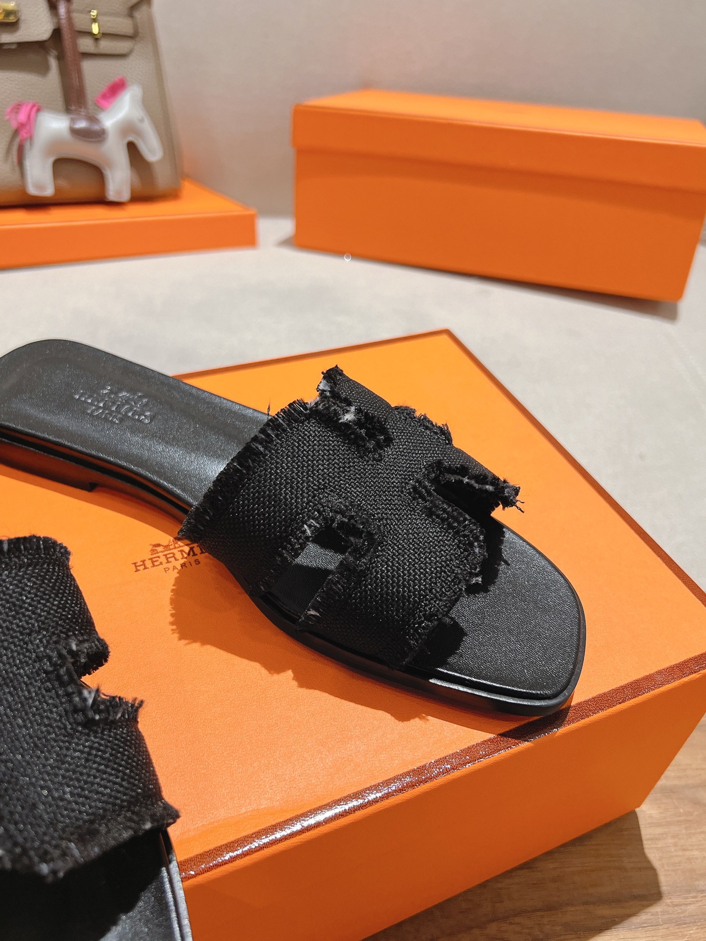 HERMES  01878