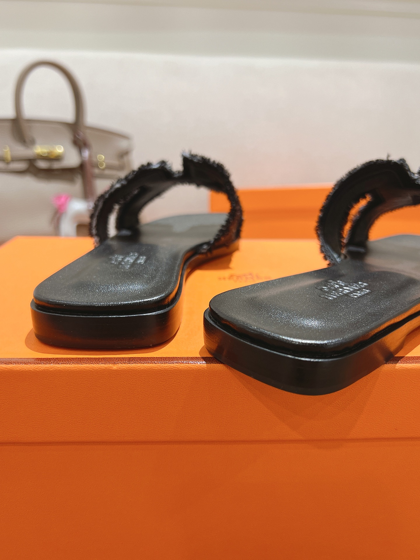 HERMES  01878
