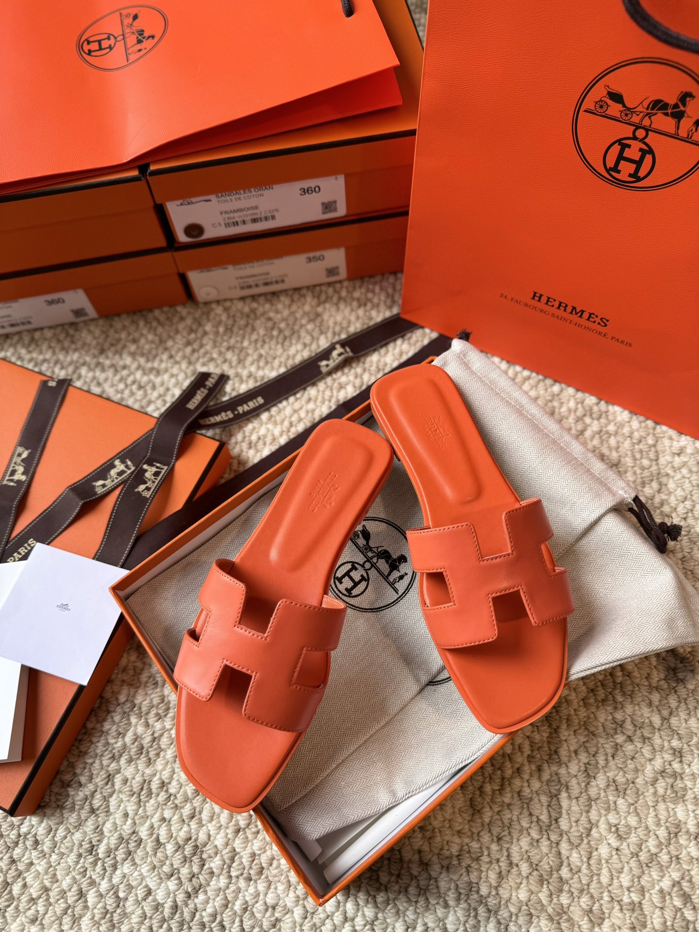 HERMES 01879