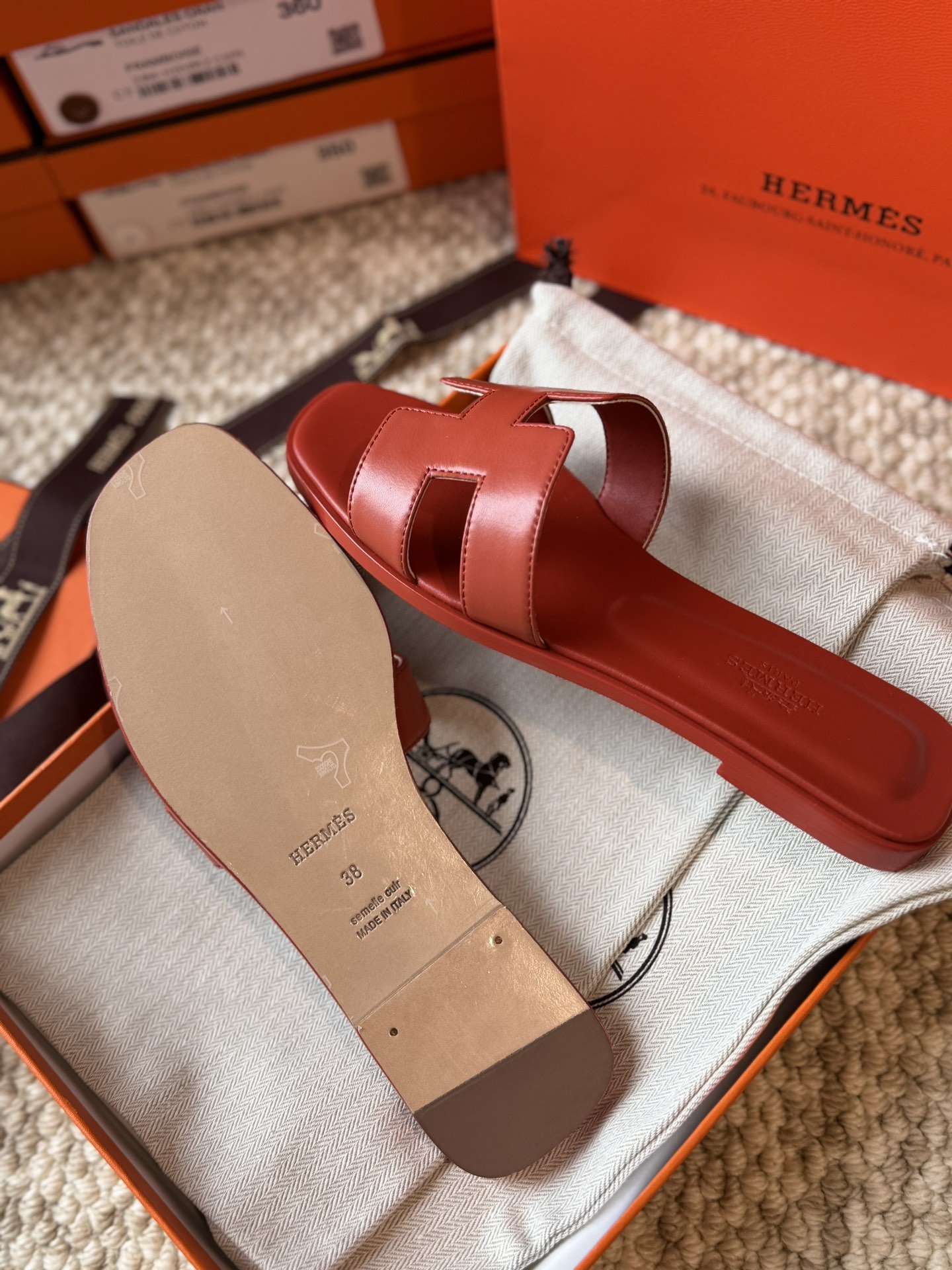 HERMES 01889