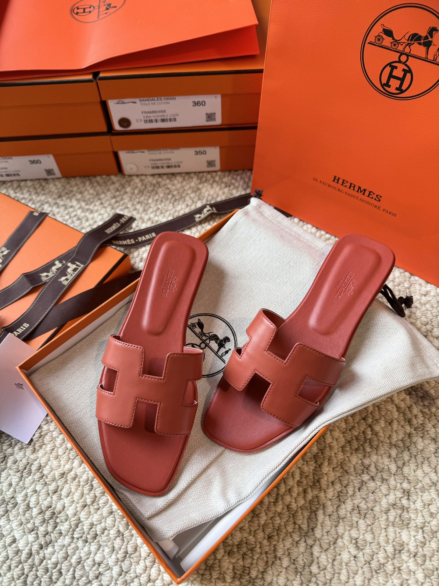 HERMES 01889