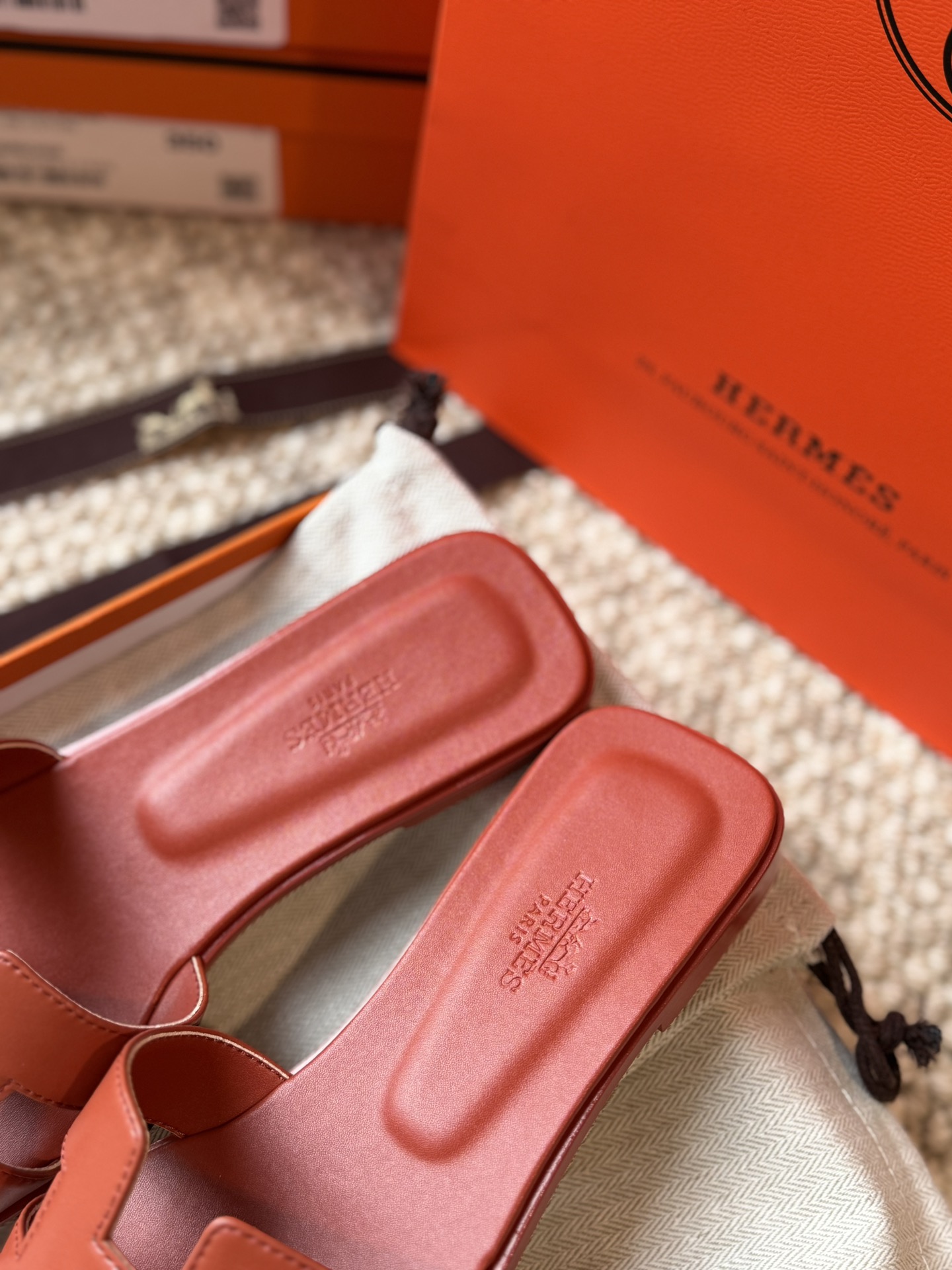 HERMES 01889