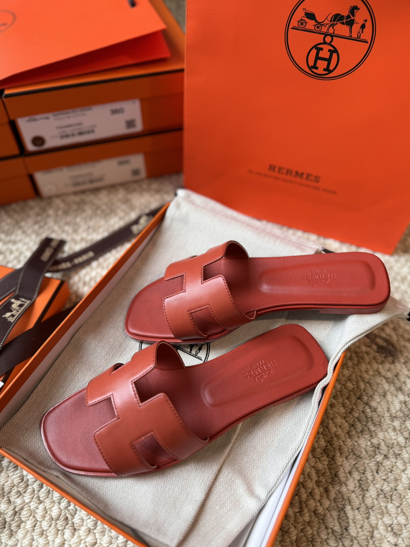 HERMES 01889