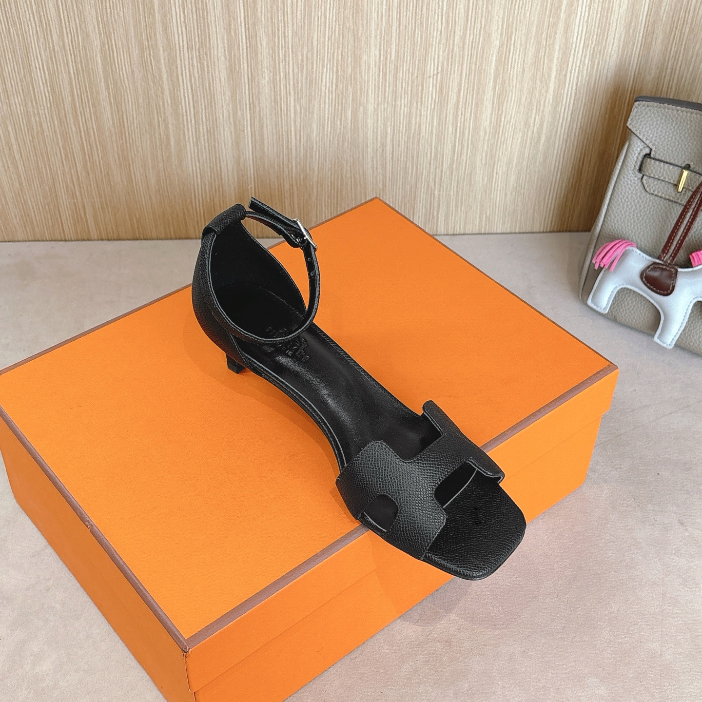 HERMES 01889