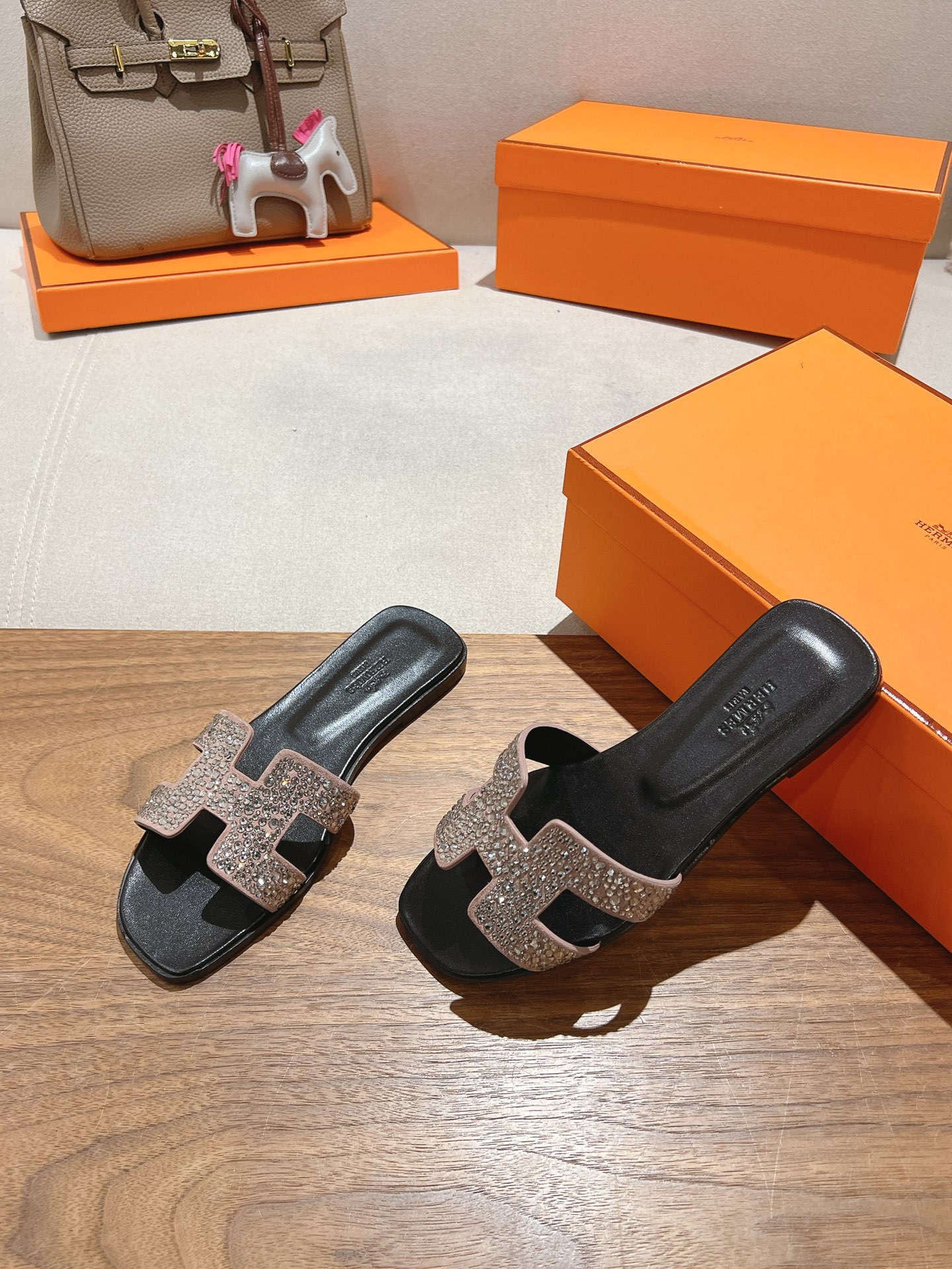 HERMES  01898