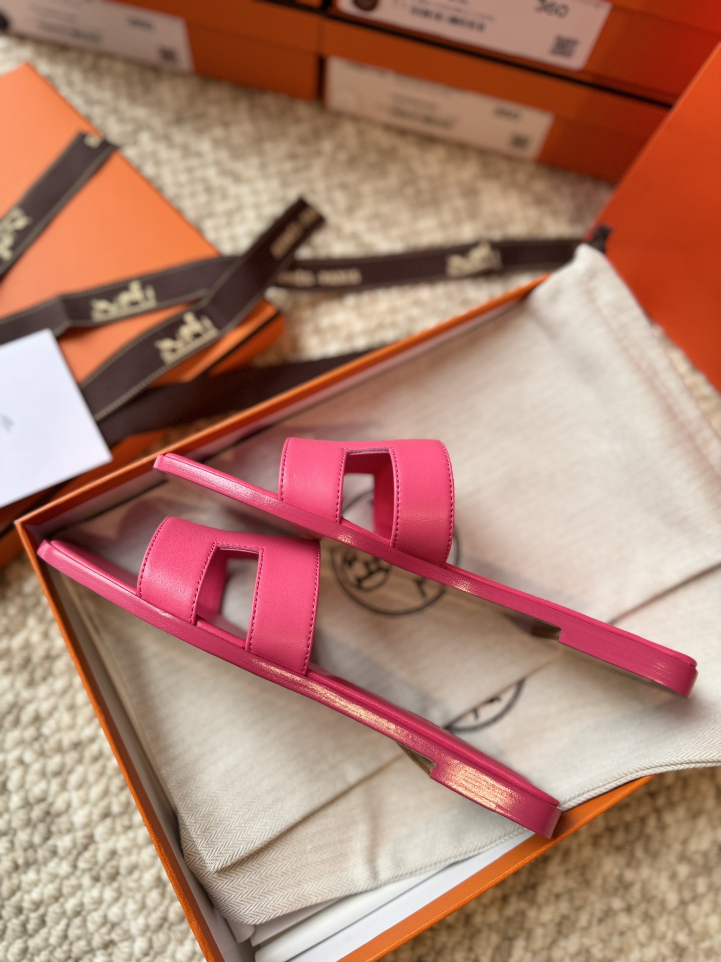 HERMES 01899