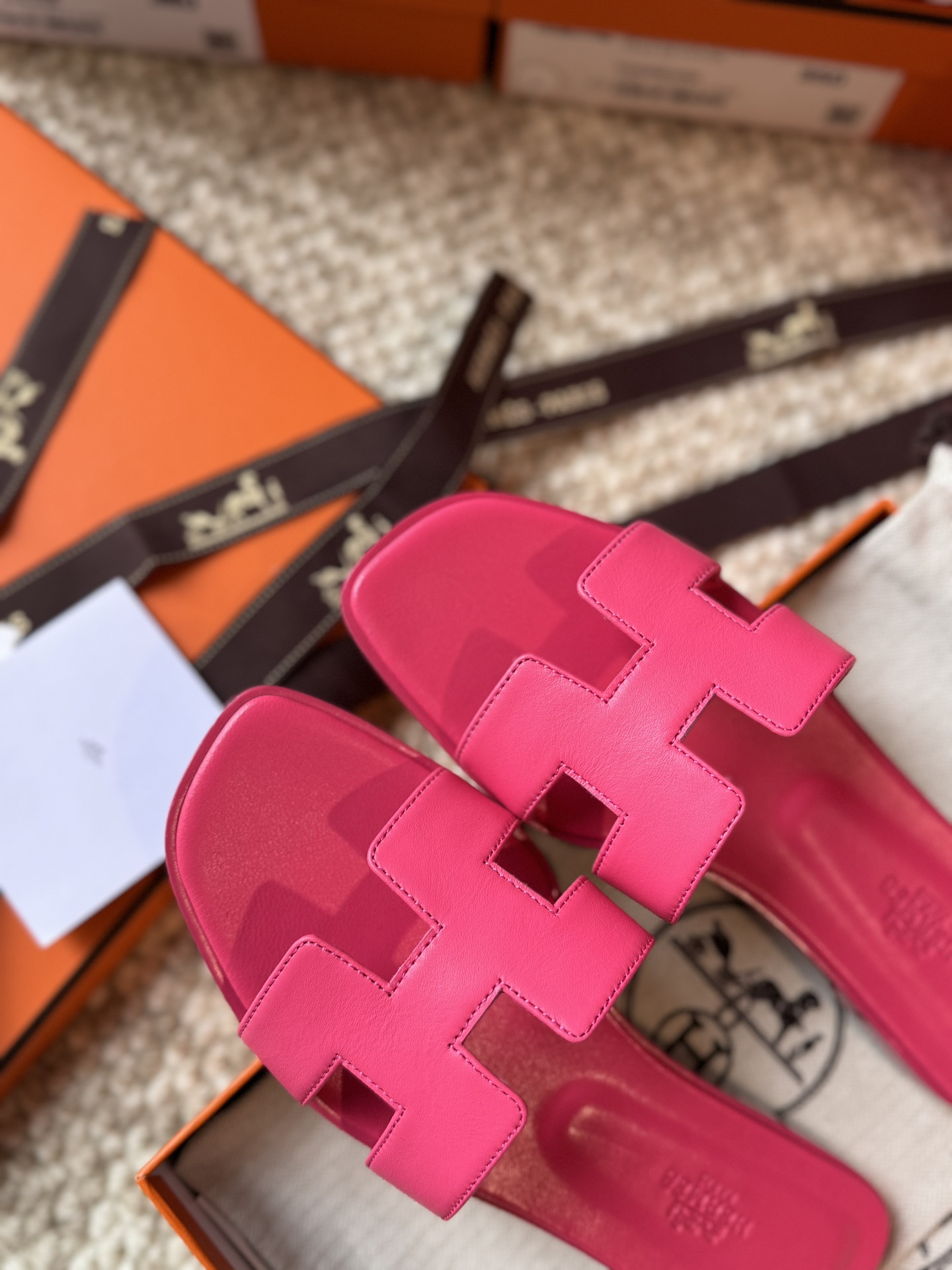 HERMES 01899
