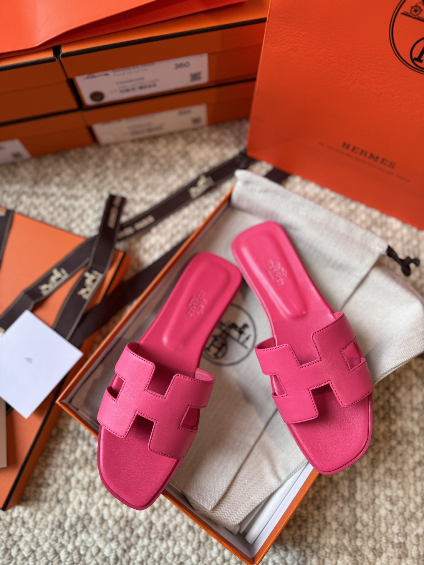 HERMES 01899