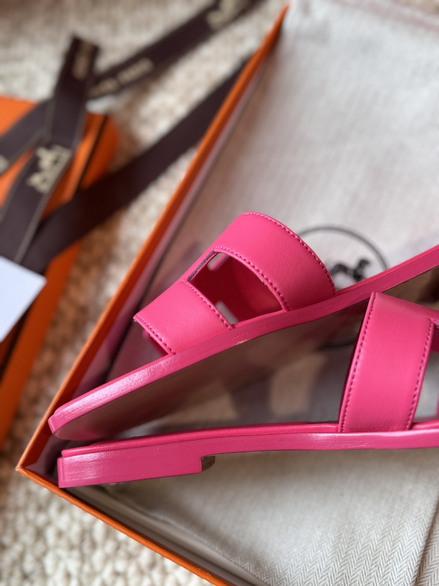 HERMES 01899