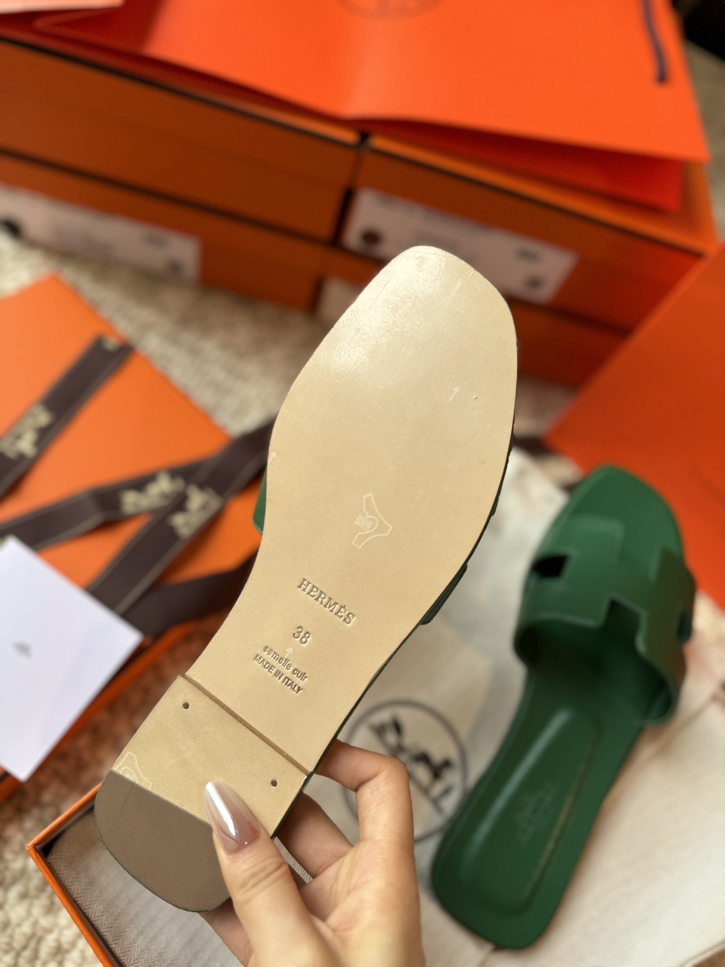 HERMES 01919
