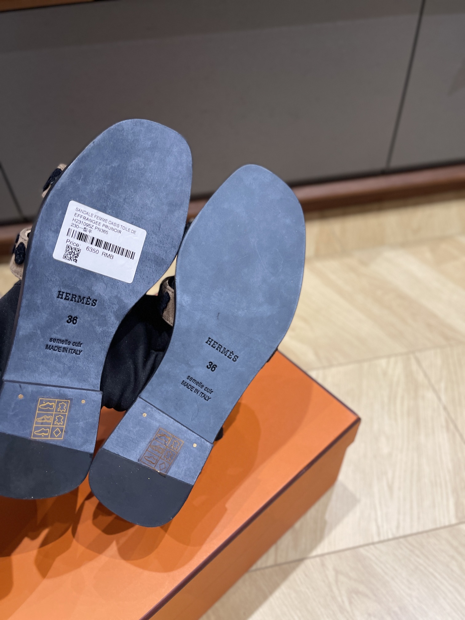 HERMES  01939