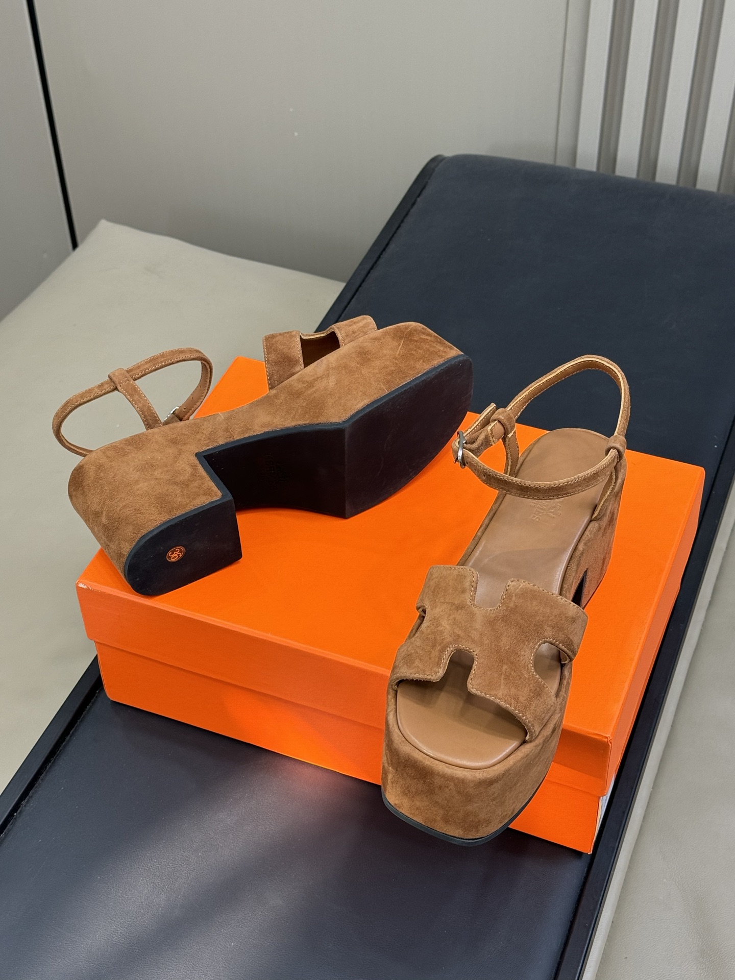 HERMES 01996