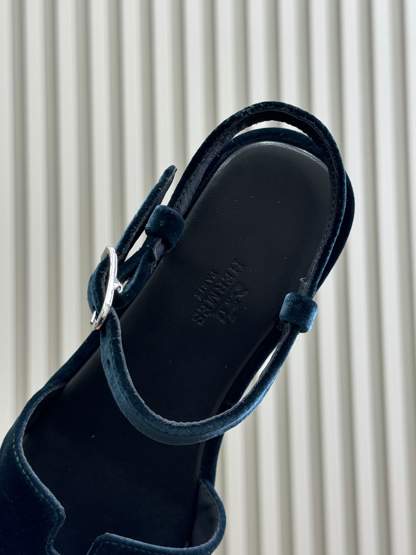 HERMES 02036