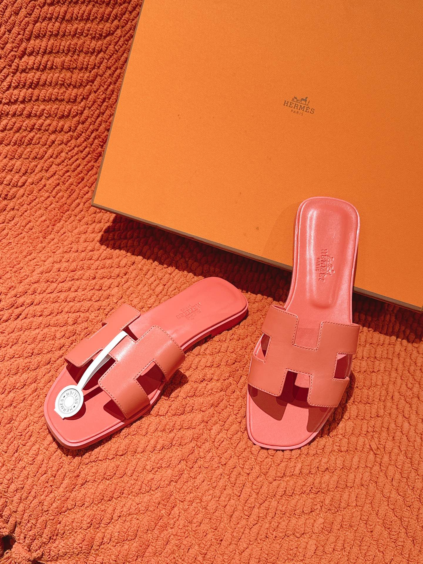 HERMES 02046