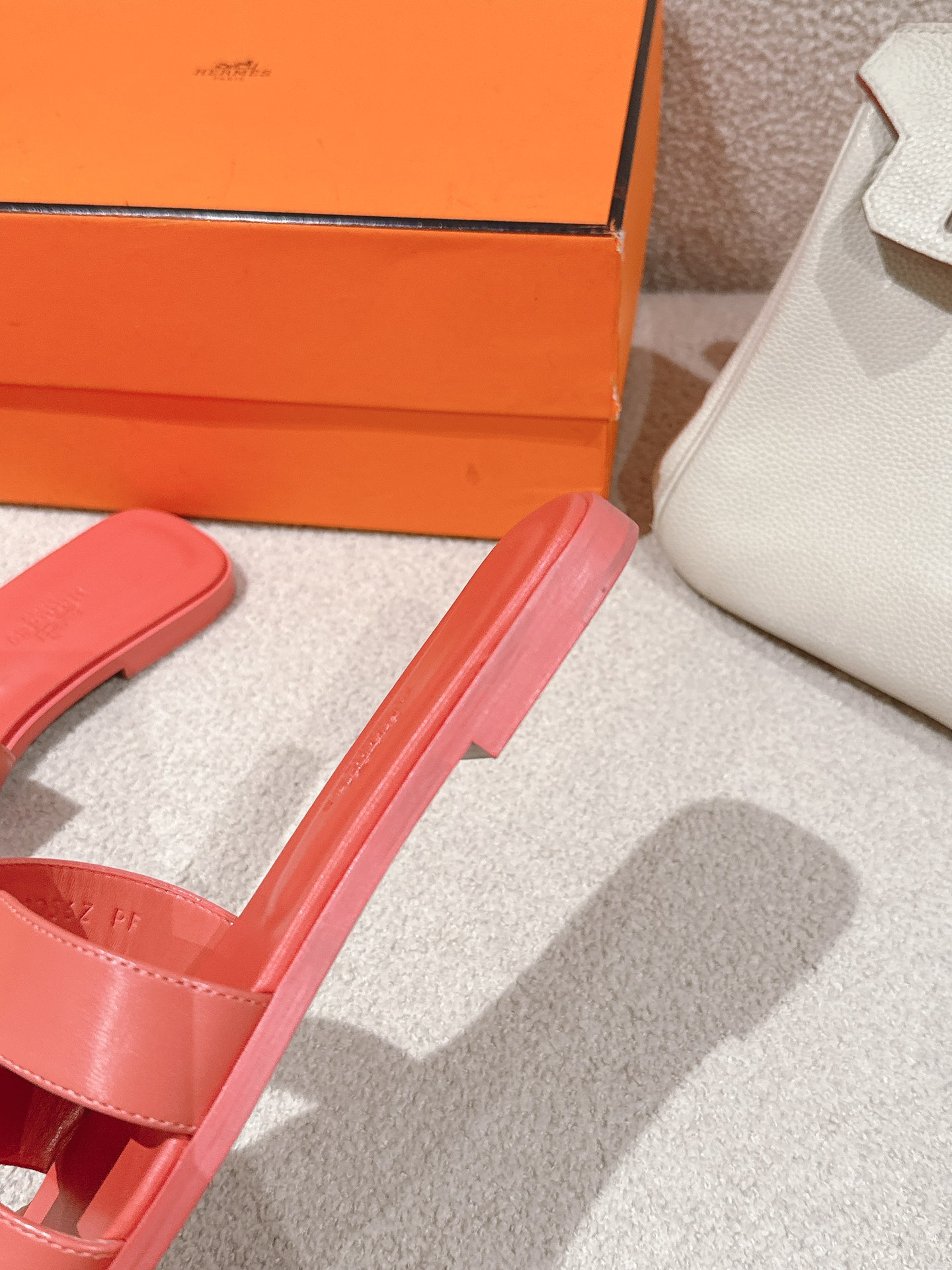 HERMES 02046