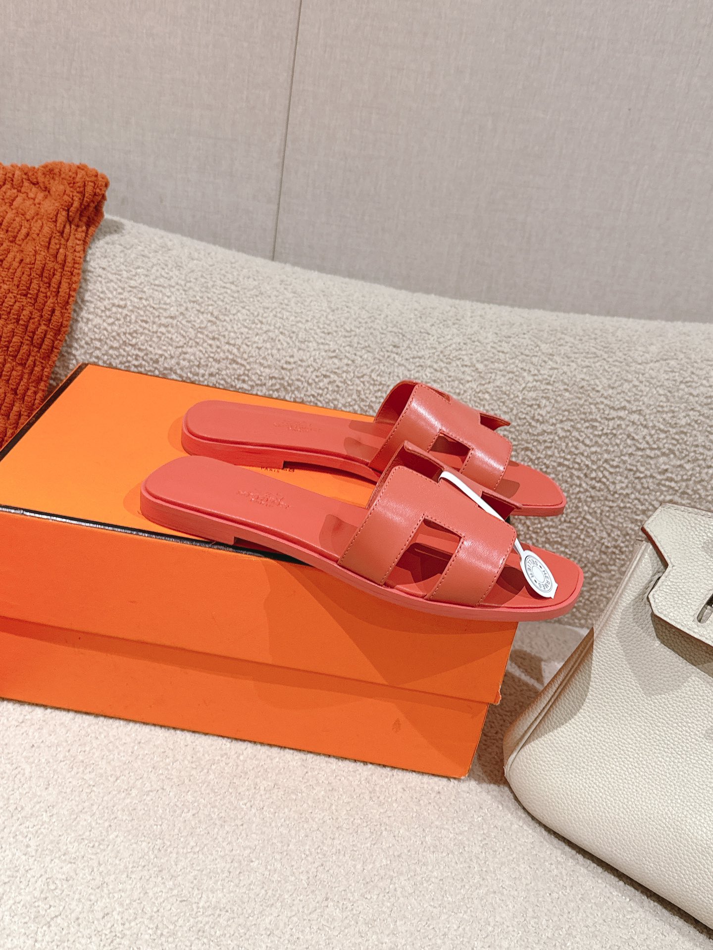 HERMES 02046