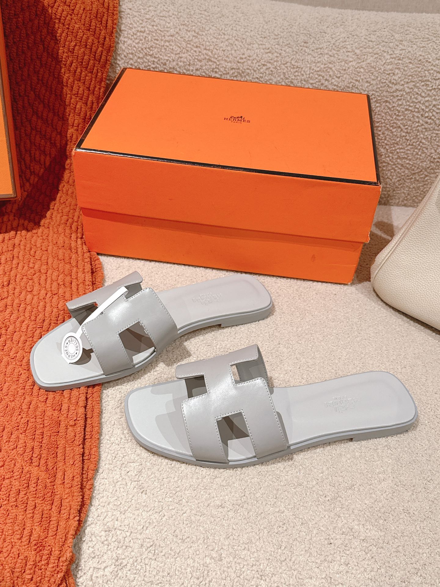 HERMES 02069