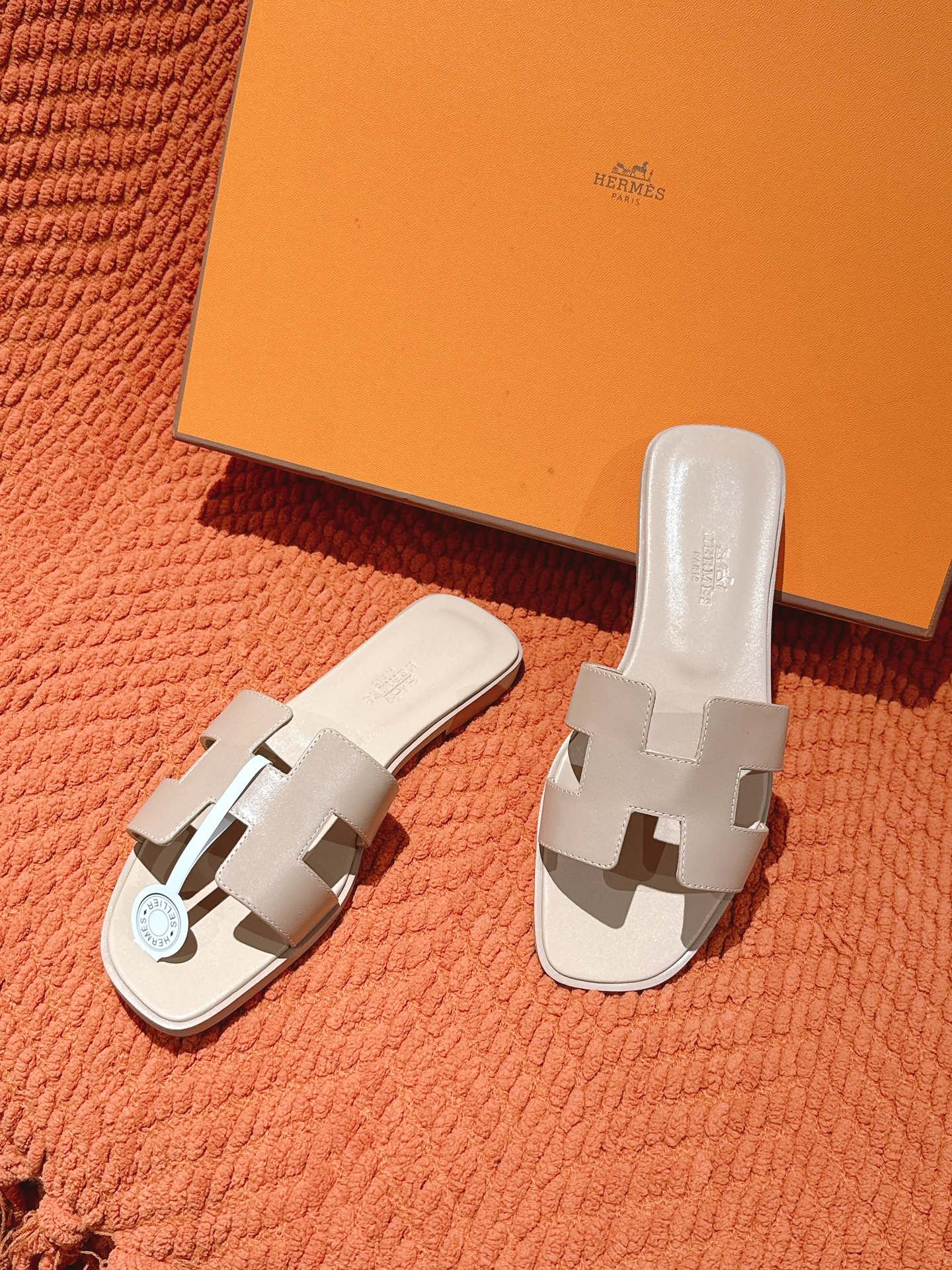 HERMES 02119