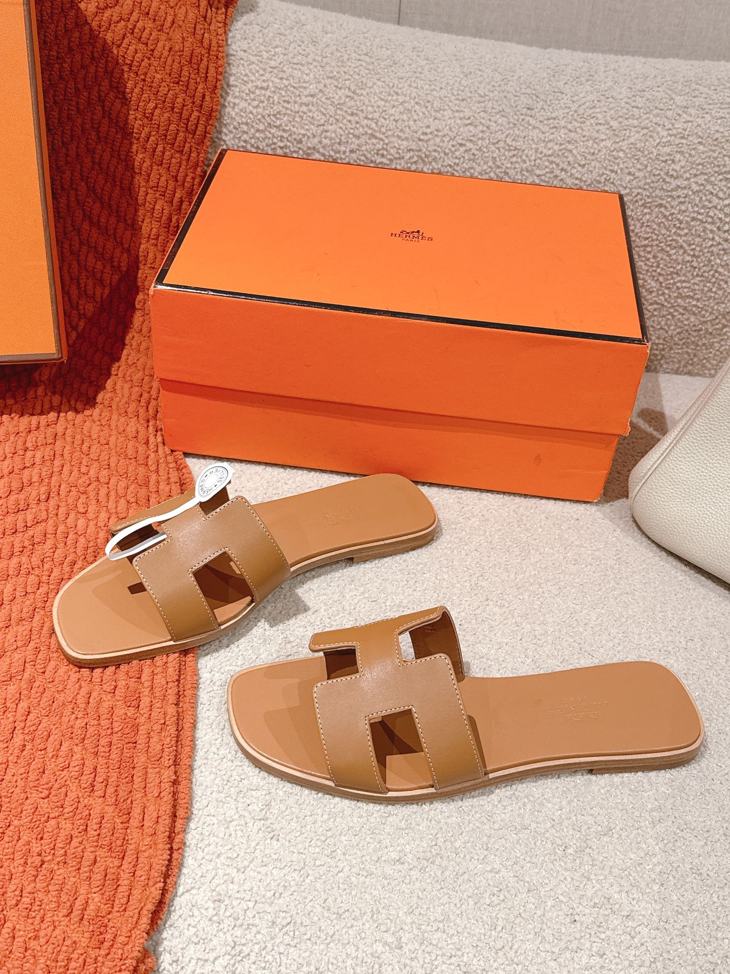 HERMES 02129