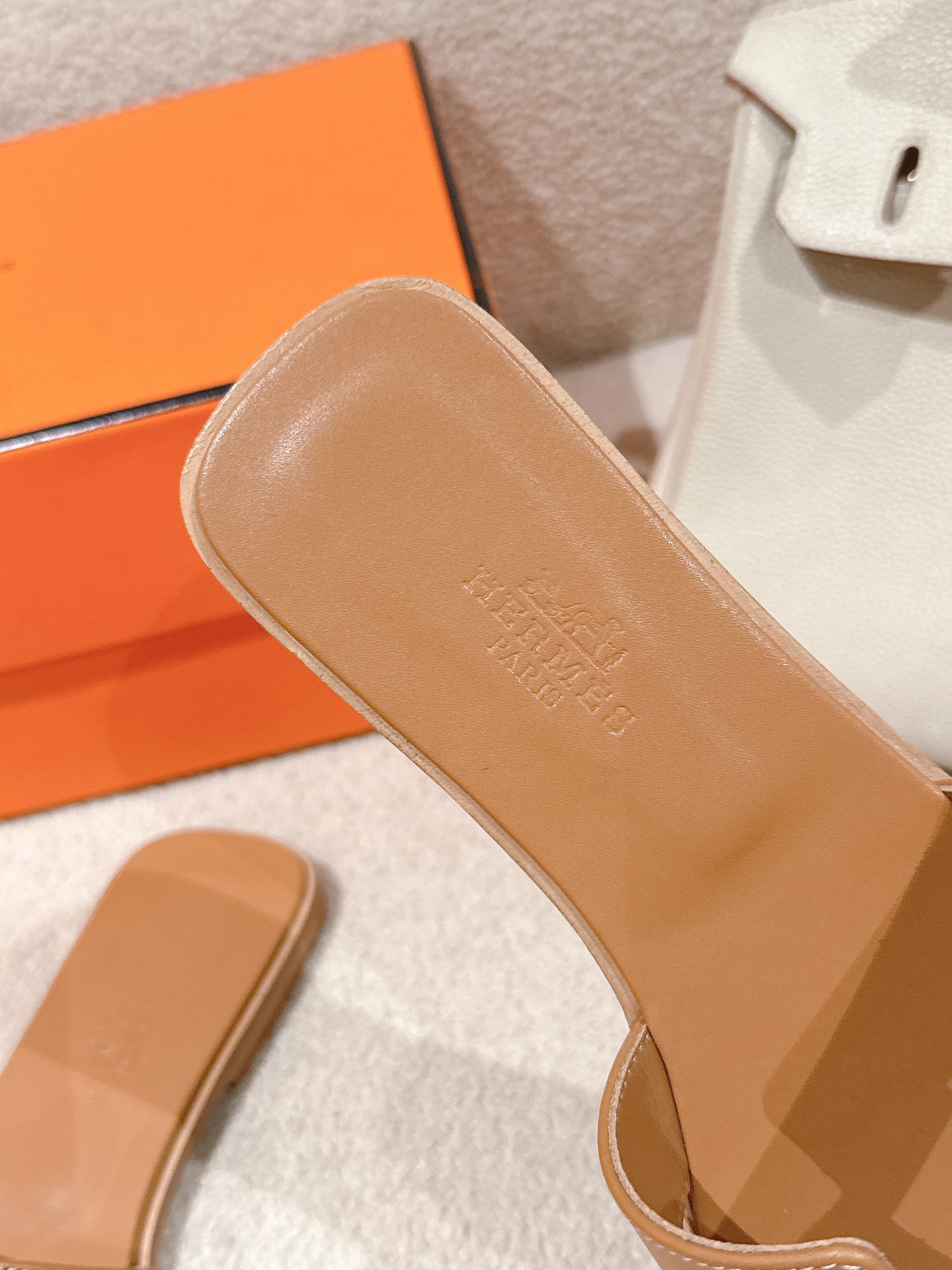 HERMES 02129