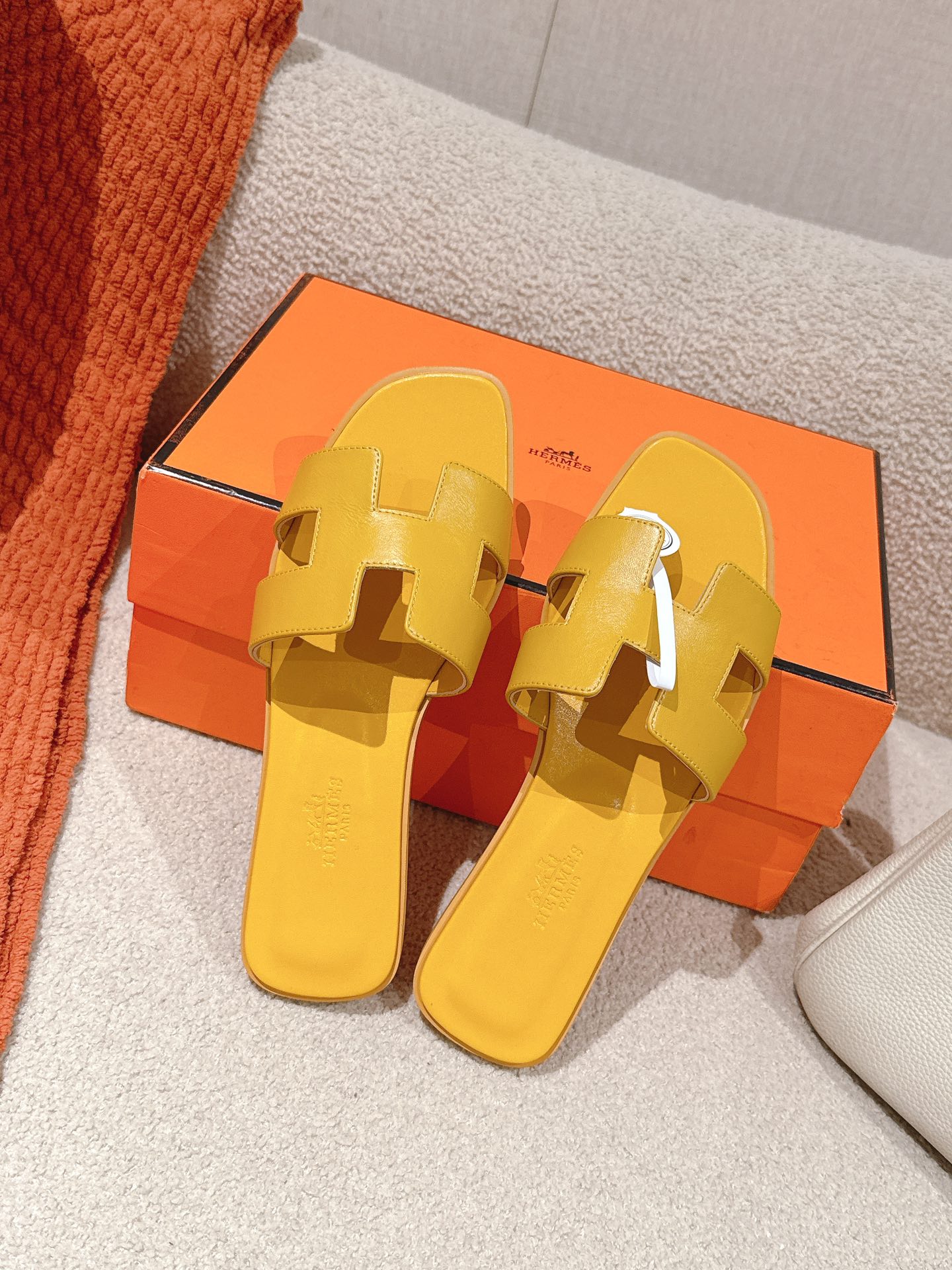 HERMES 02169