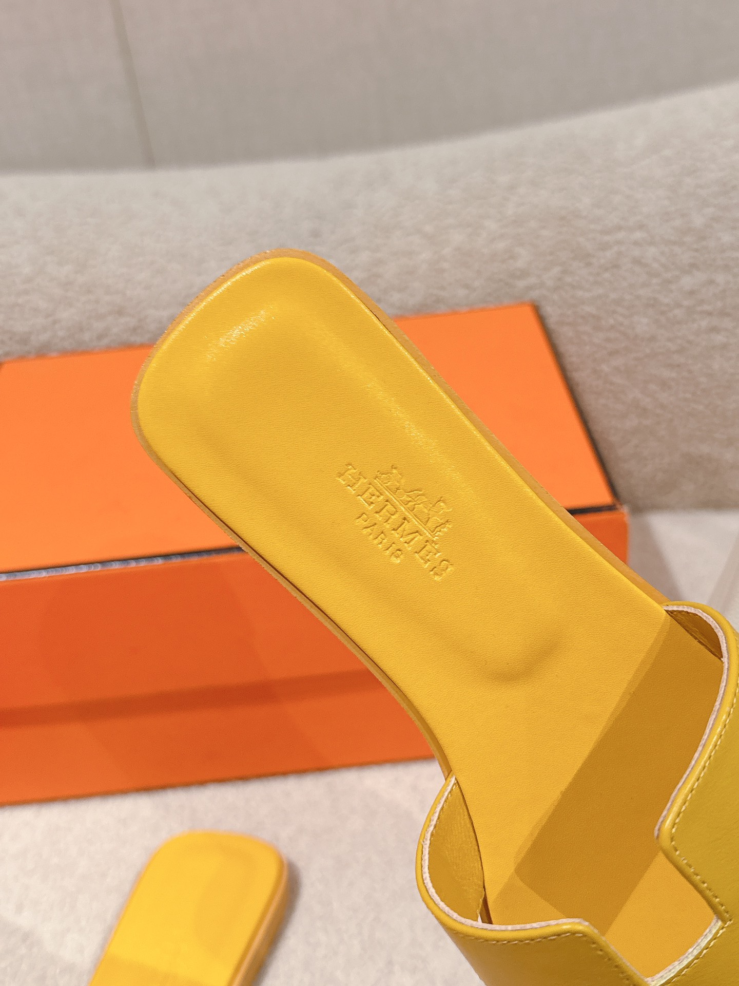 HERMES 02169