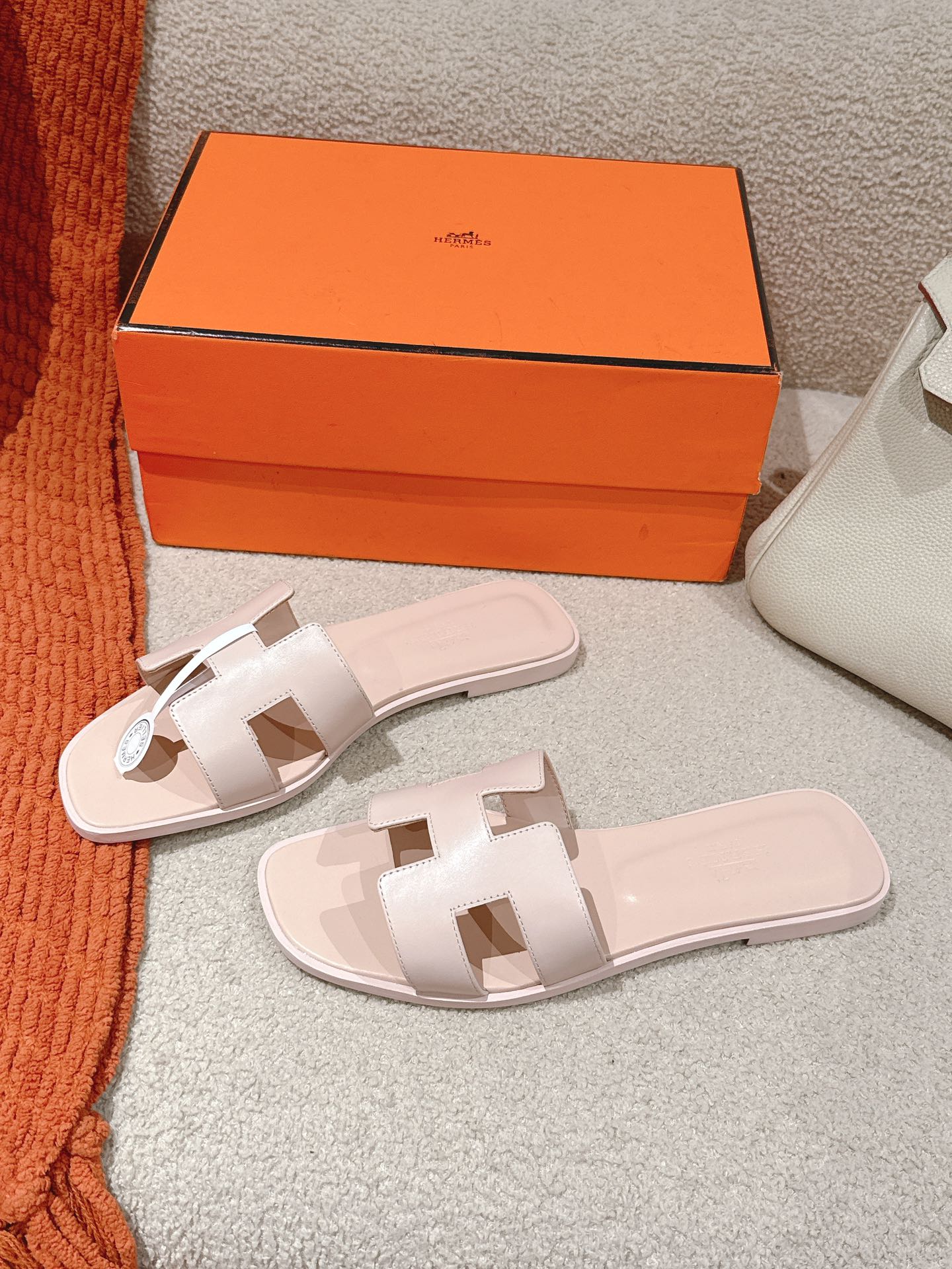 HERMES 02219