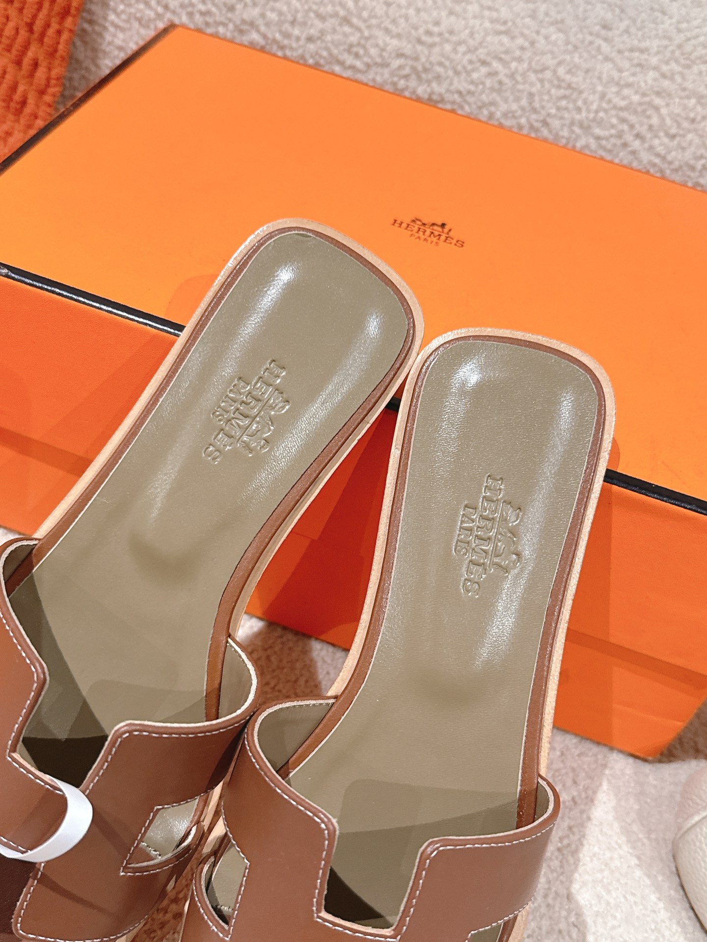 HERMES 02229
