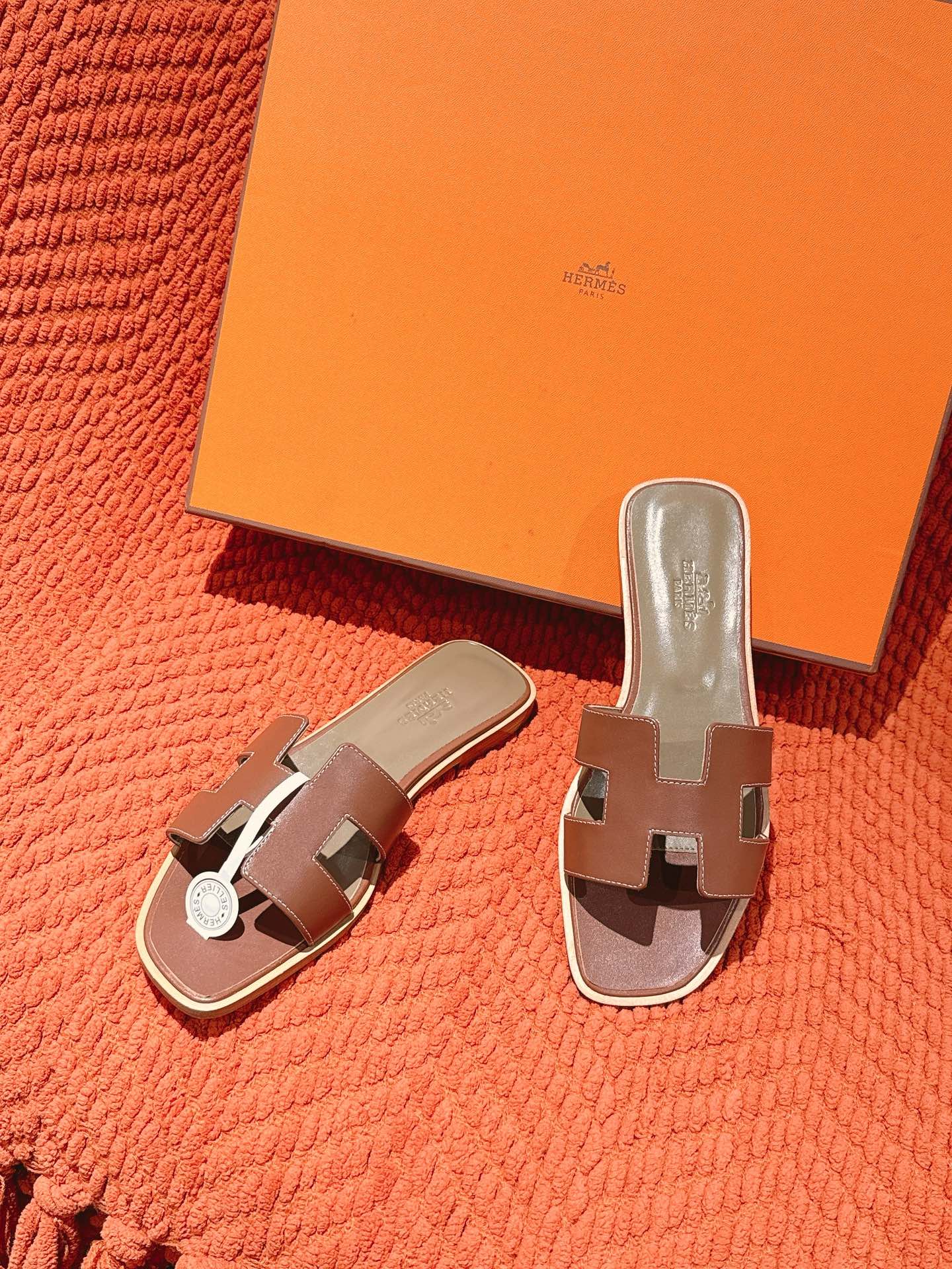 HERMES 02229