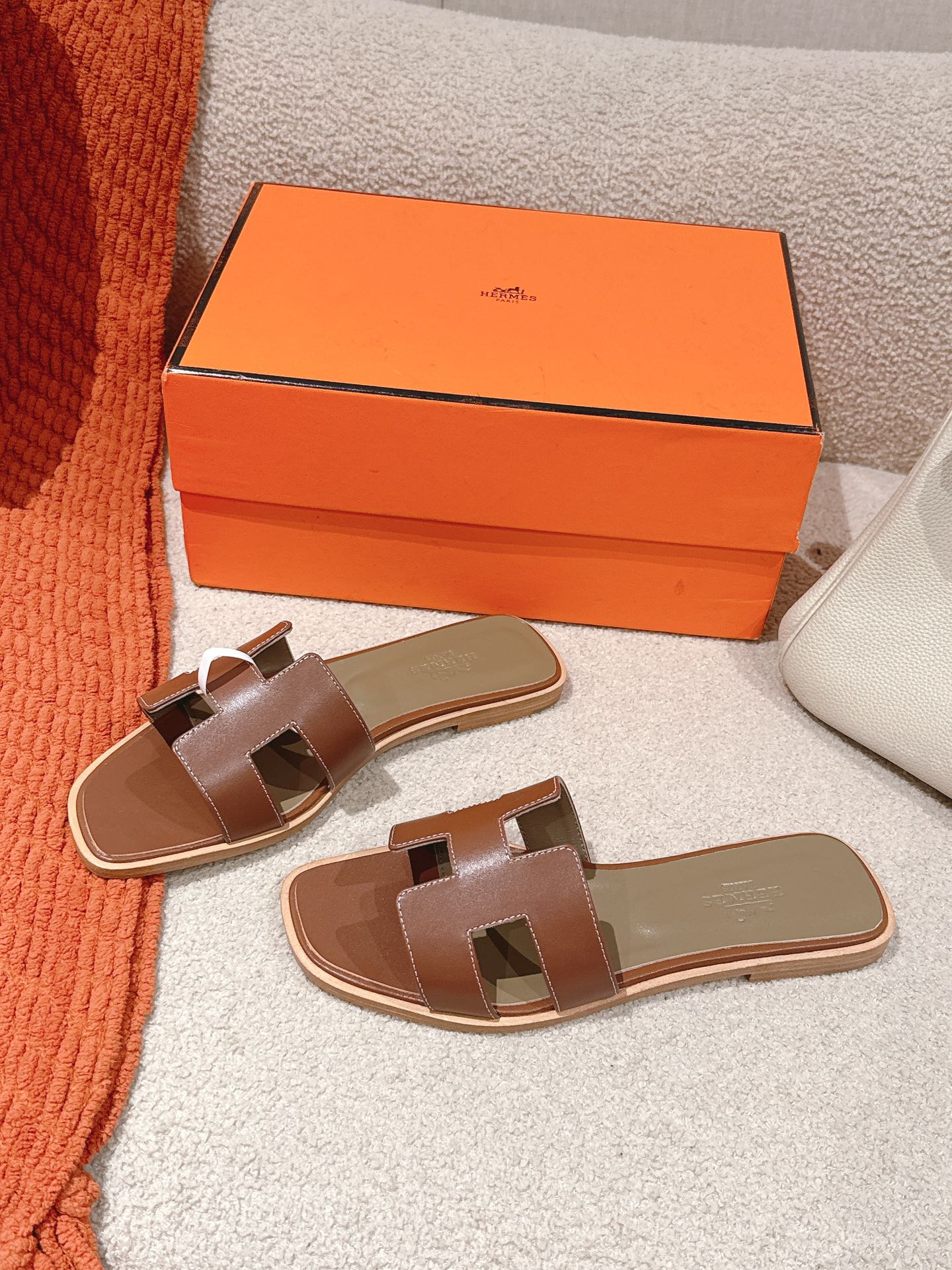 HERMES 02229