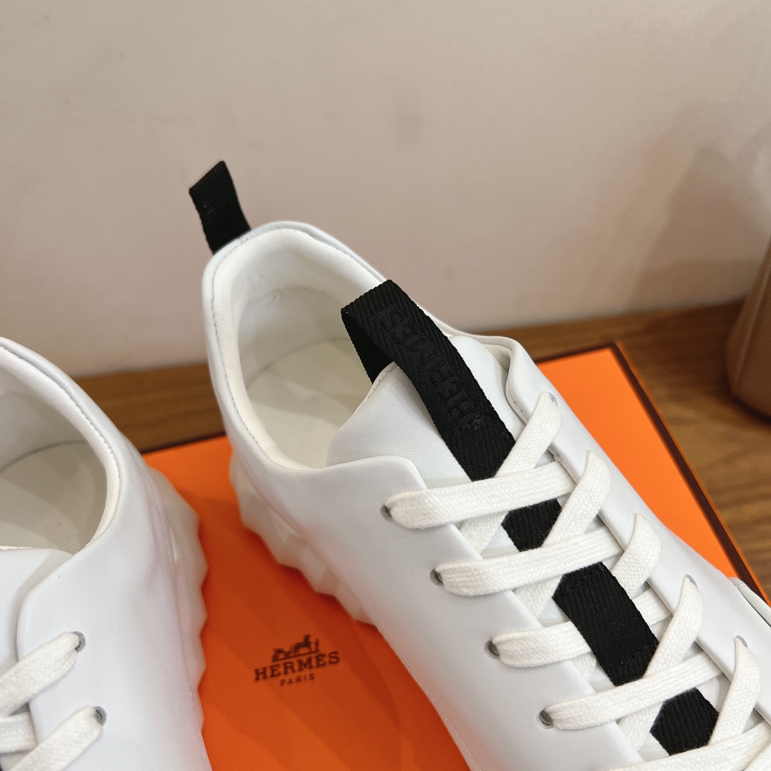 HERMES 02299