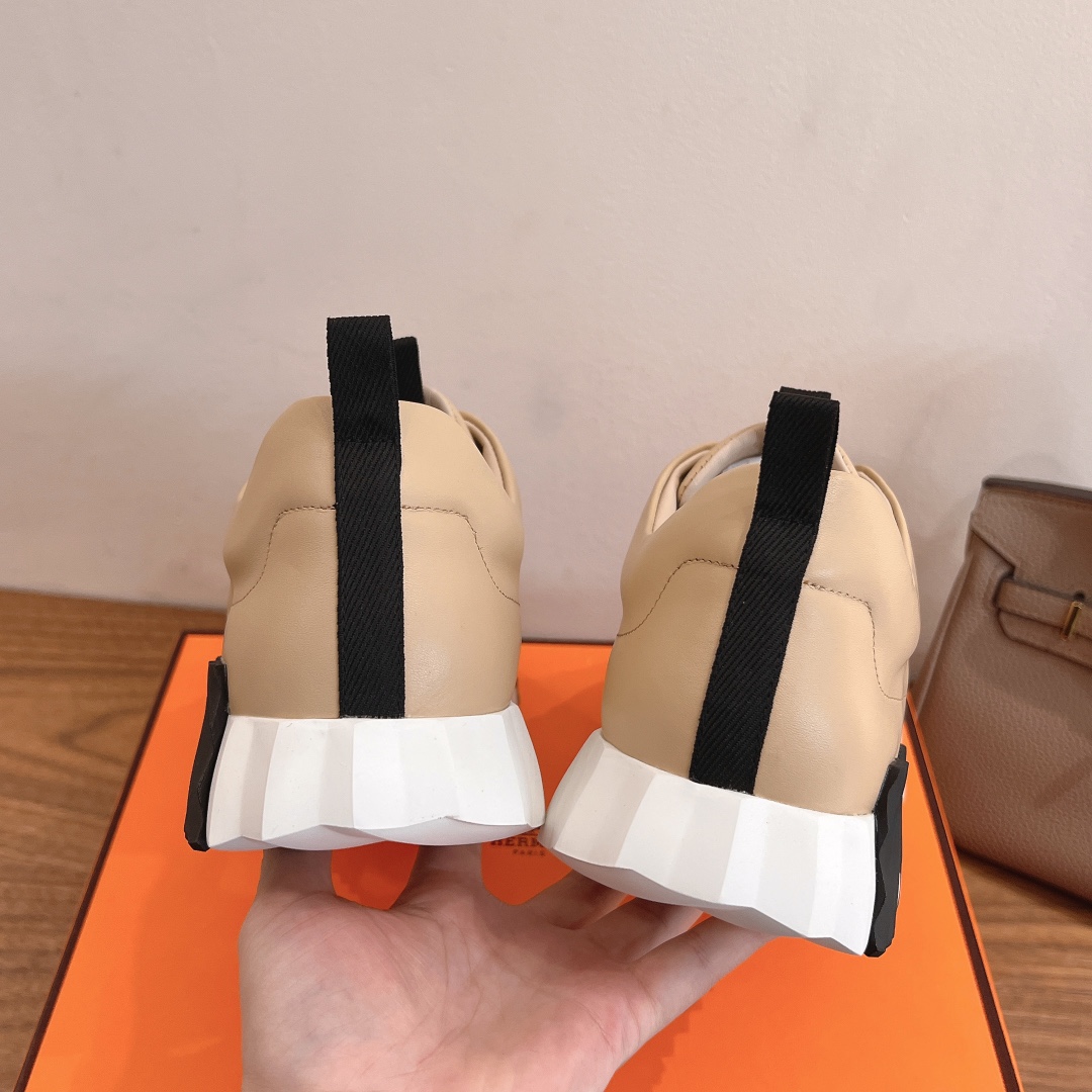 HERMES 02319