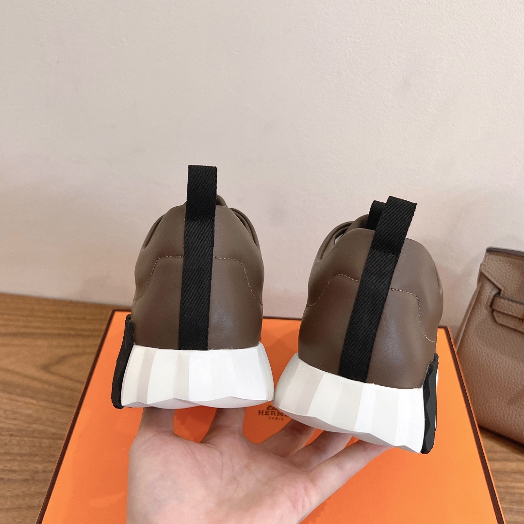 HERMES 02329