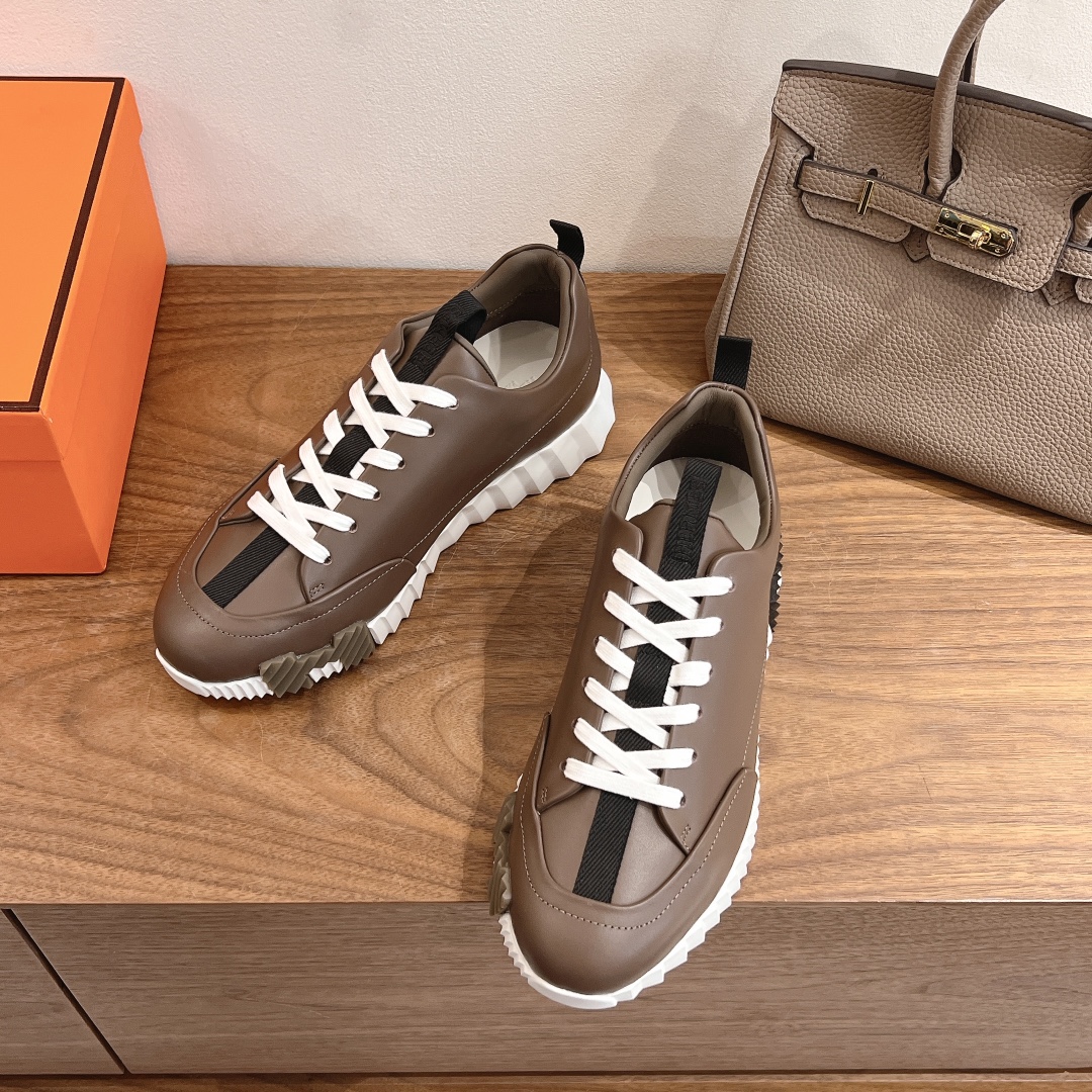 HERMES 02329