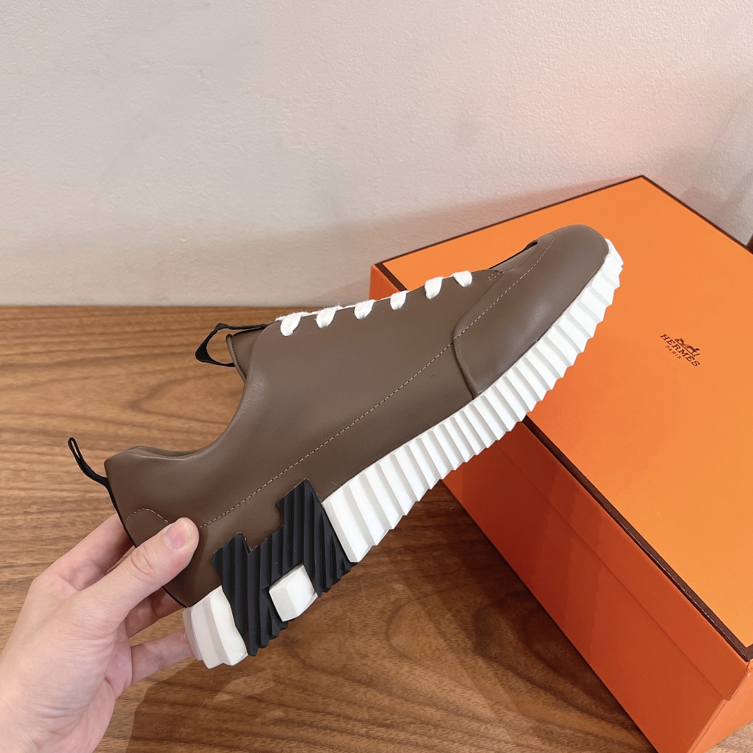 HERMES 02329