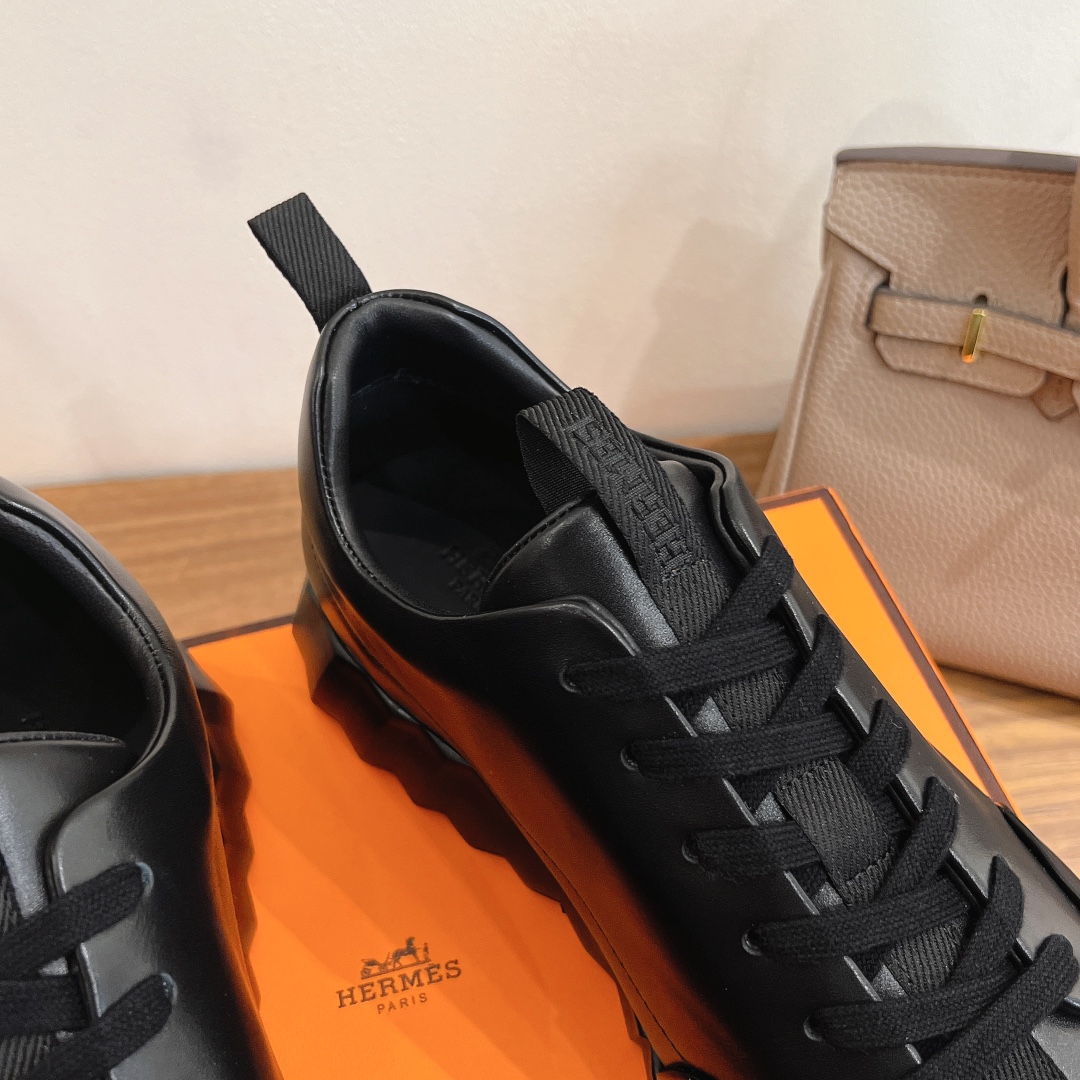 HERMES 02339